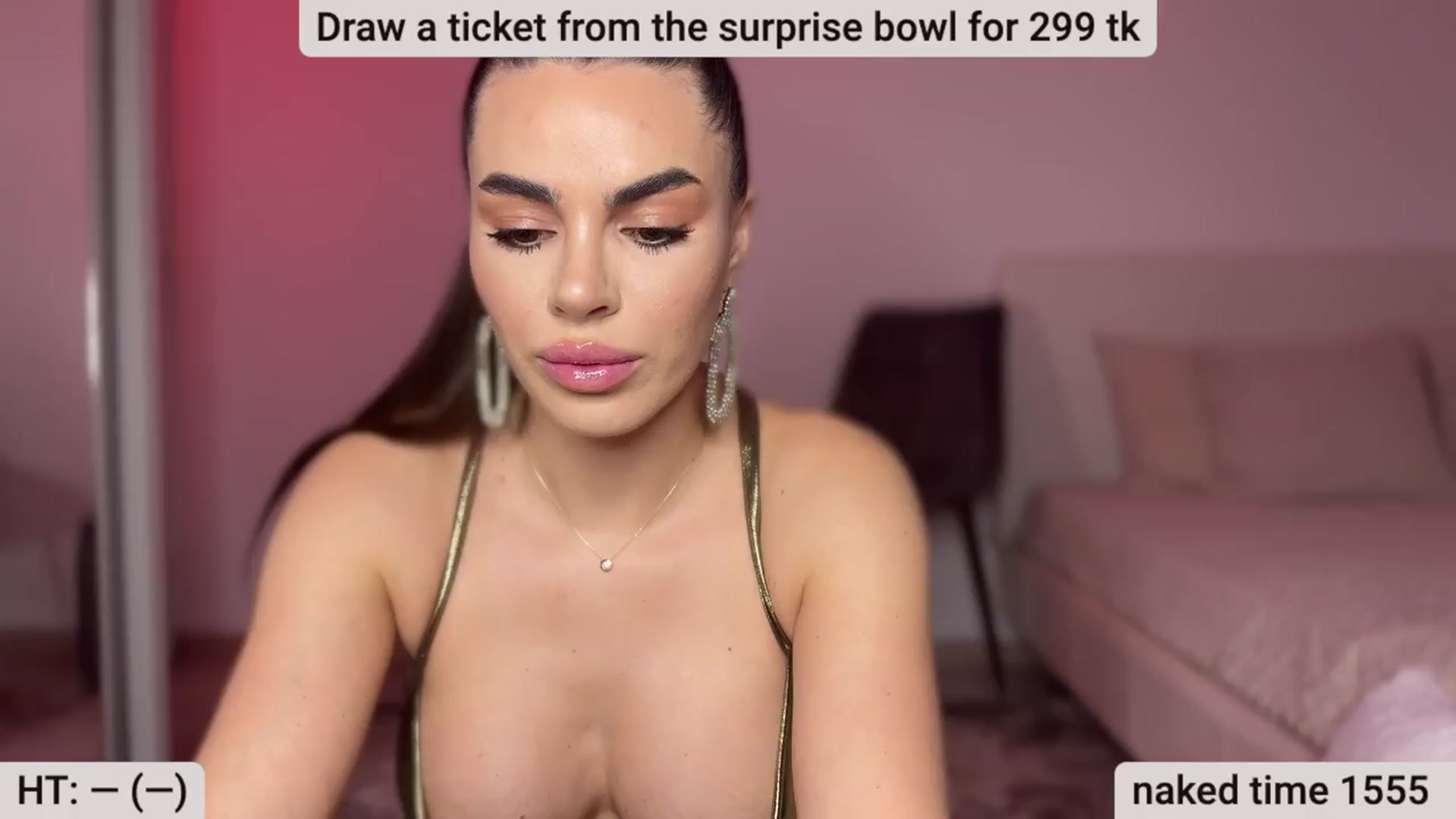 Gallery image thumbnail from BustyMiaaa's myfreecams stream on, 03/22/2024, 21:50 image 2 of 20