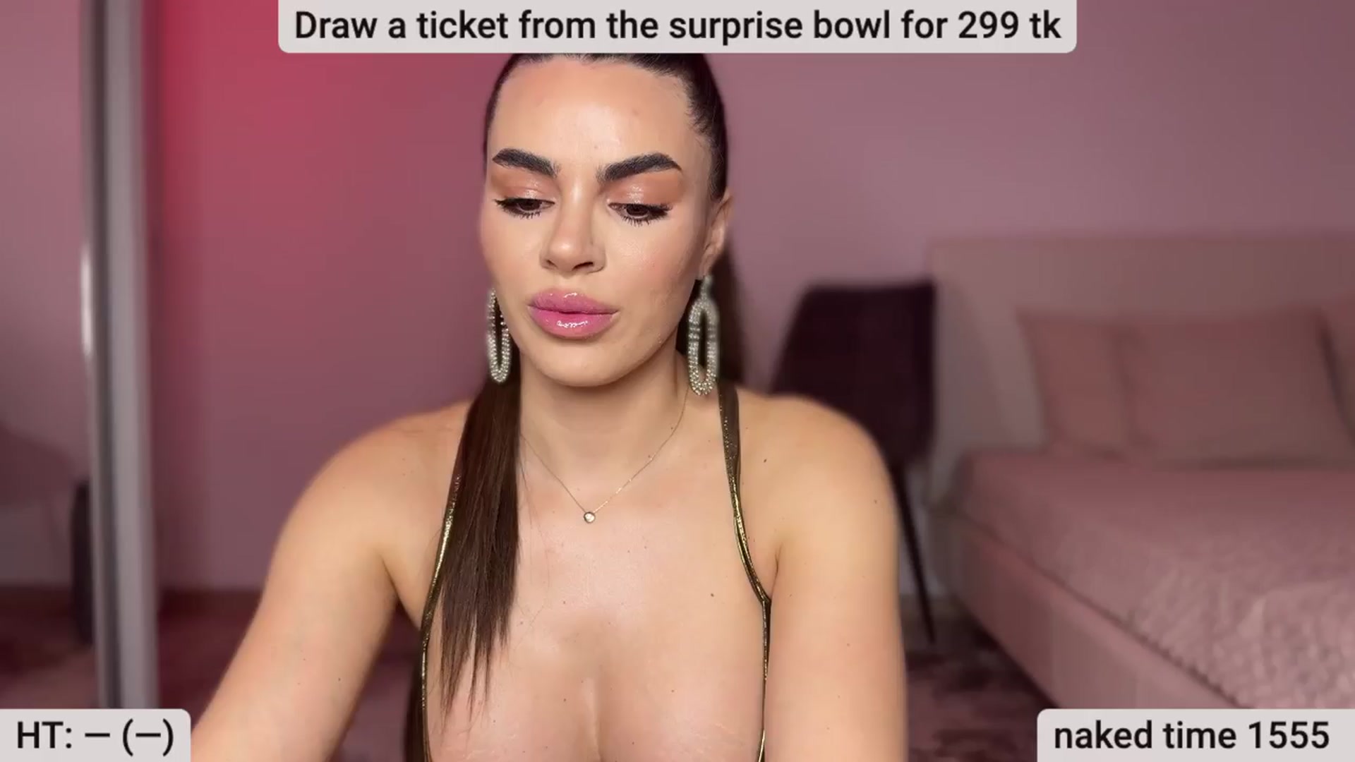 Gallery image thumbnail from BustyMiaaa's myfreecams stream on, 03/22/2024, 21:50 image 5 of 20