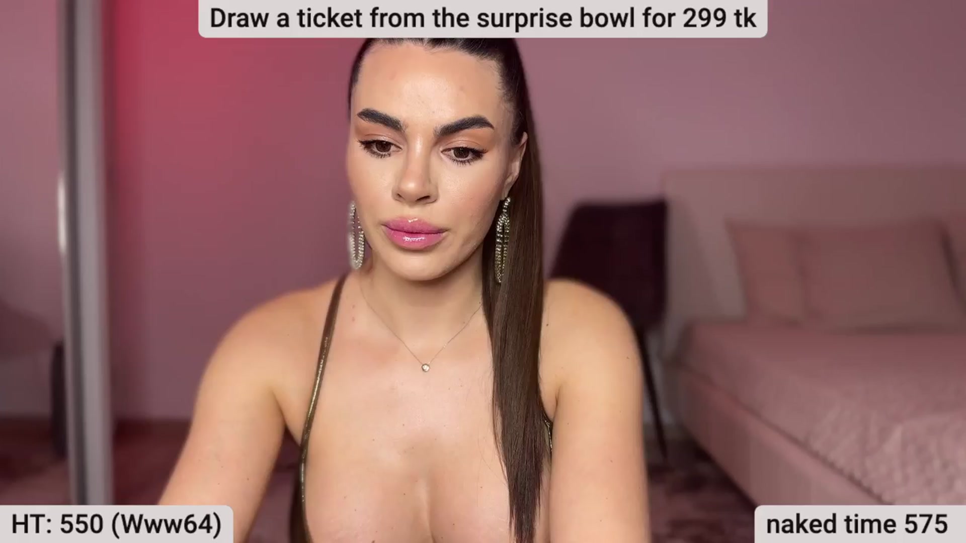 Gallery image thumbnail from BustyMiaaa's myfreecams stream on, 03/22/2024, 21:50 image 17 of 20