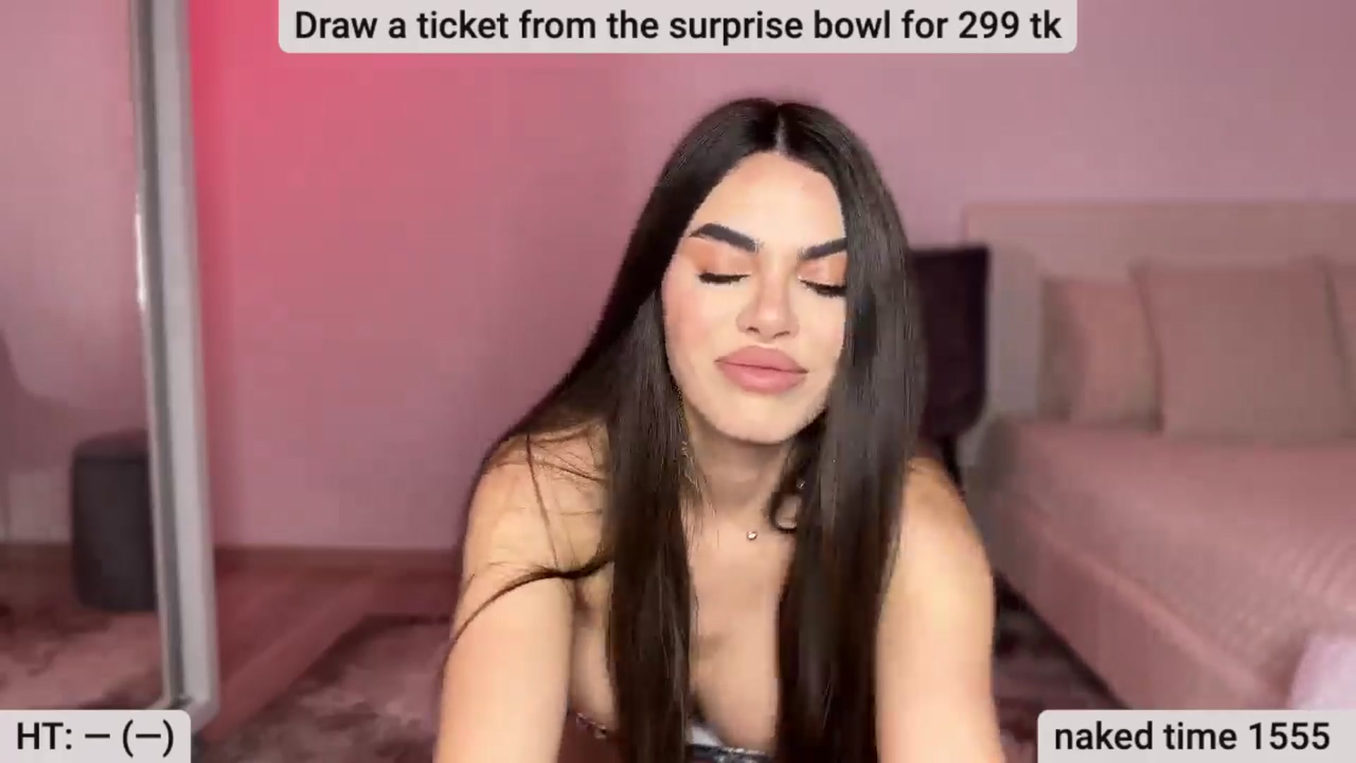 Gallery image thumbnail from BustyMiaaa's myfreecams stream on, 03/24/2024, 22:36 image 3 of 20