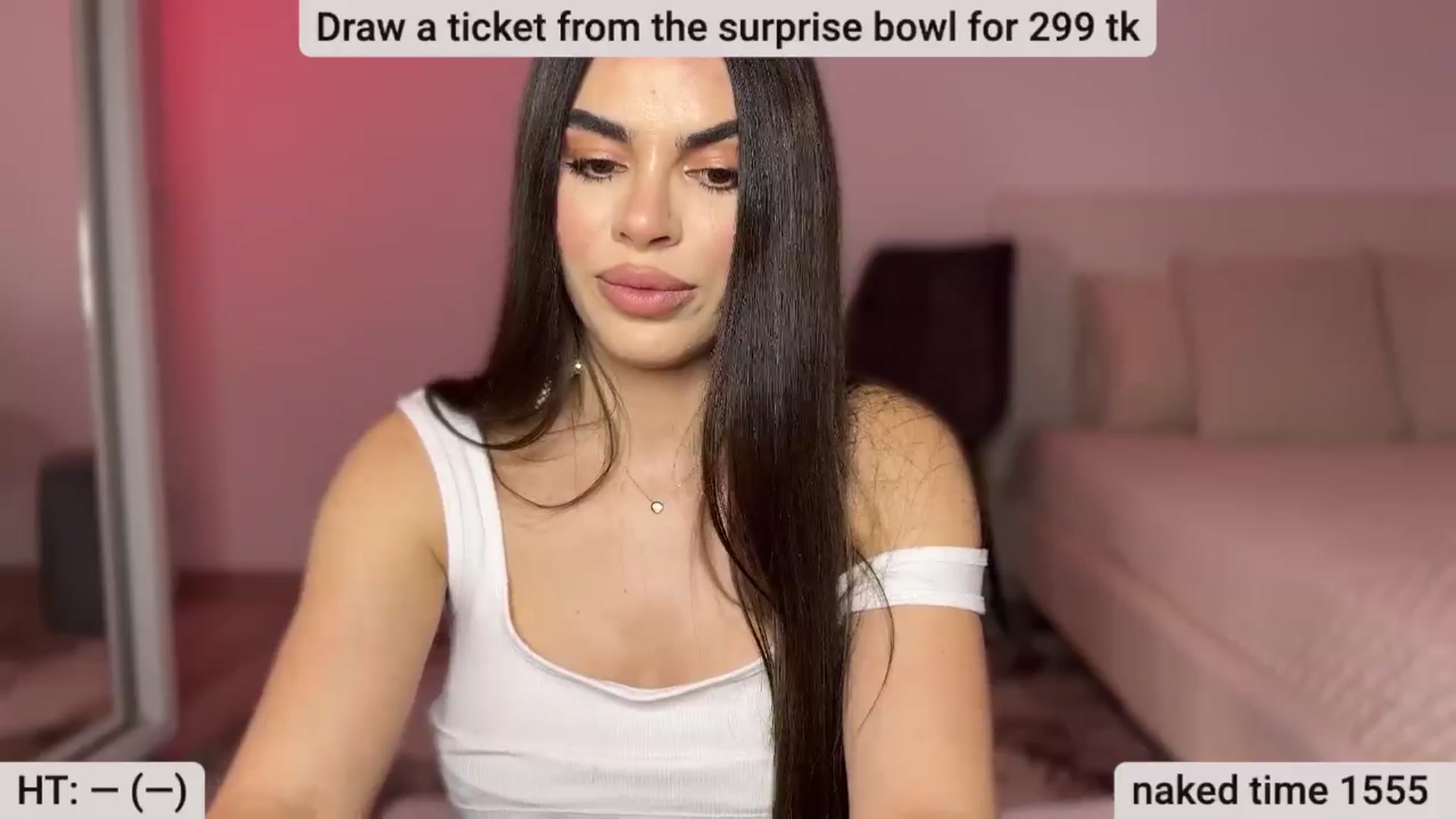 Gallery image thumbnail from BustyMiaaa's myfreecams stream on, 03/24/2024, 22:36 image 12 of 20