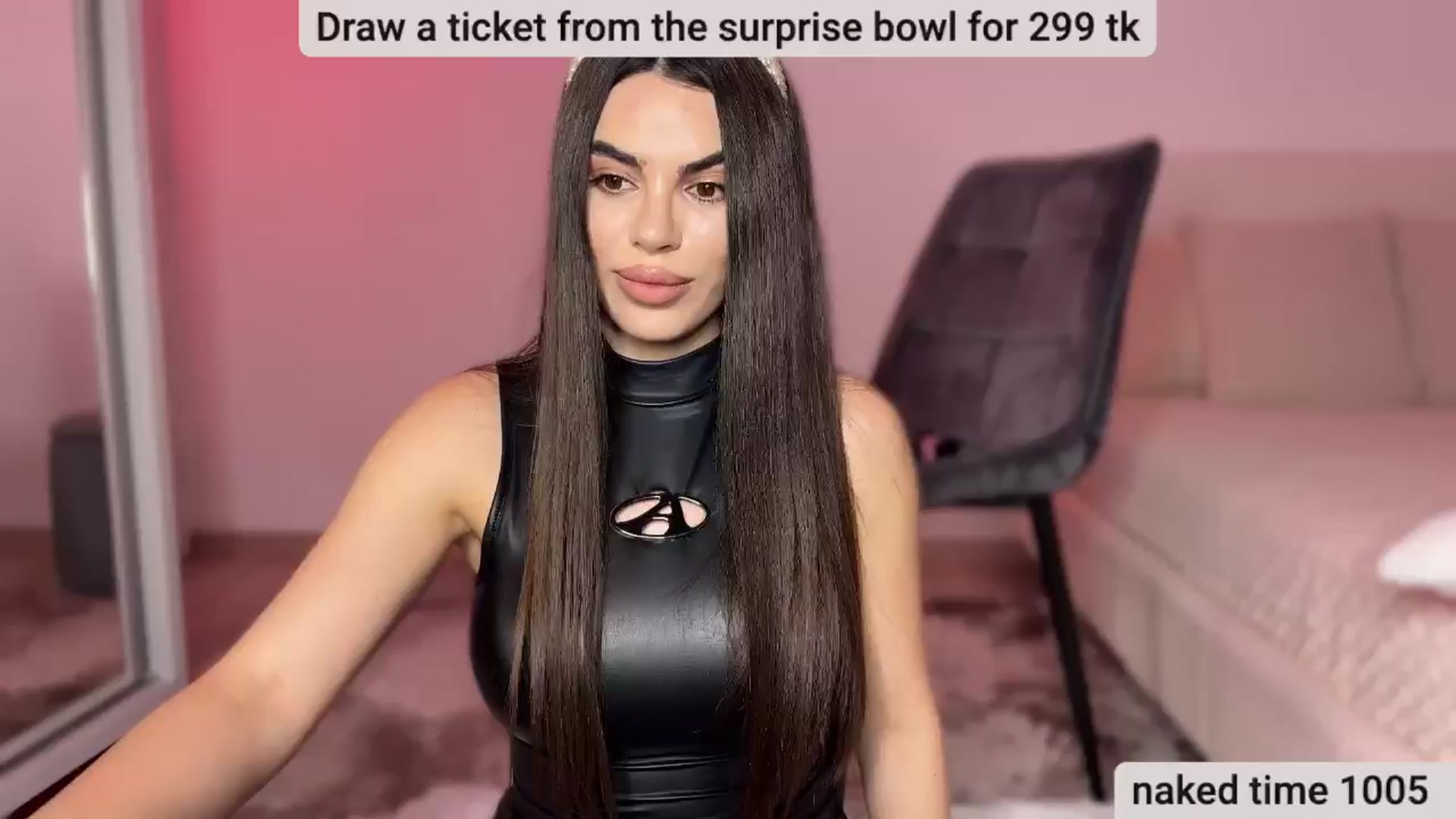 Gallery image thumbnail from BustyMiaaa's myfreecams stream on, 03/28/2024, 21:41 image 4 of 20