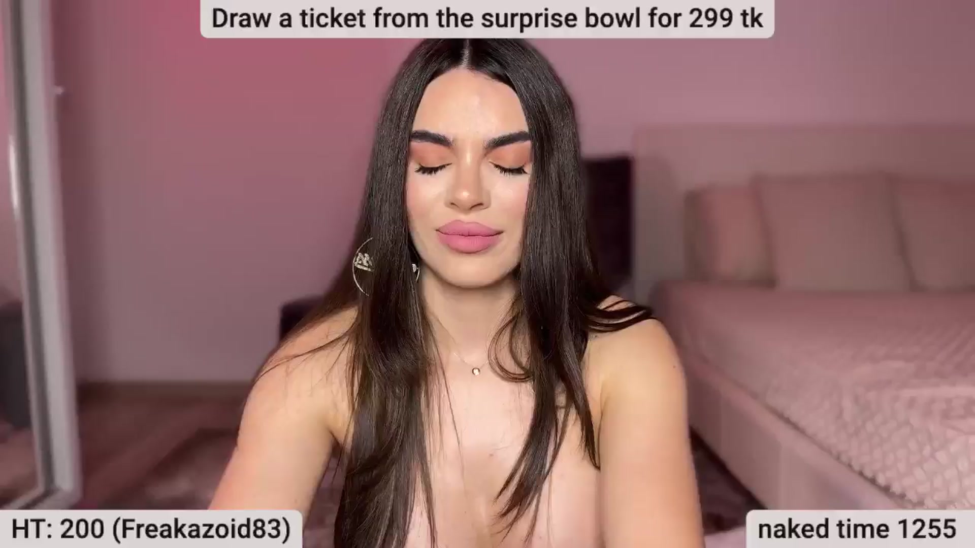 Gallery image thumbnail from BustyMiaaa's myfreecams stream on, 05/21/2024, 21:27 image 16 of 20
