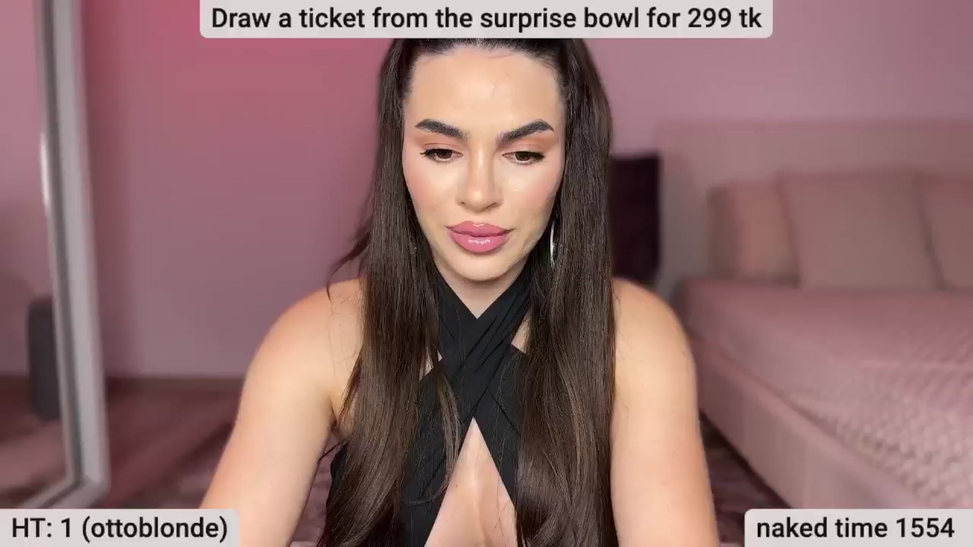 Gallery image thumbnail from BustyMiaaa's myfreecams stream on, 05/24/2024, 21:17 image 2 of 20