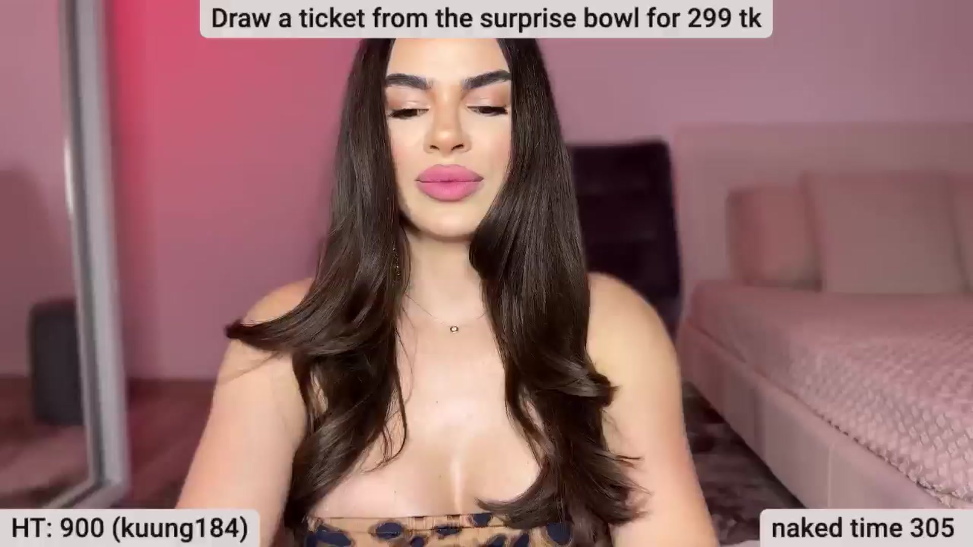 Gallery image thumbnail from BustyMiaaa's myfreecams stream on, 05/27/2024, 20:44 image 16 of 20