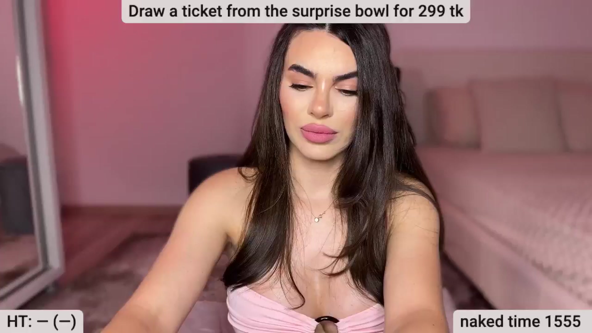 Gallery image thumbnail from BustyMiaaa's myfreecams stream on, 05/29/2024, 21:35 image 7 of 20