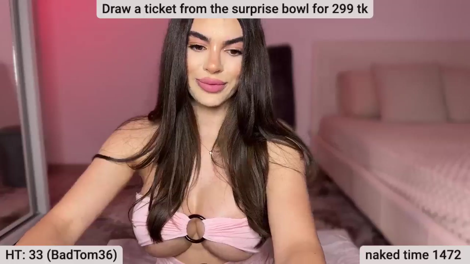 Gallery image thumbnail from BustyMiaaa's myfreecams stream on, 05/29/2024, 21:35 image 17 of 20