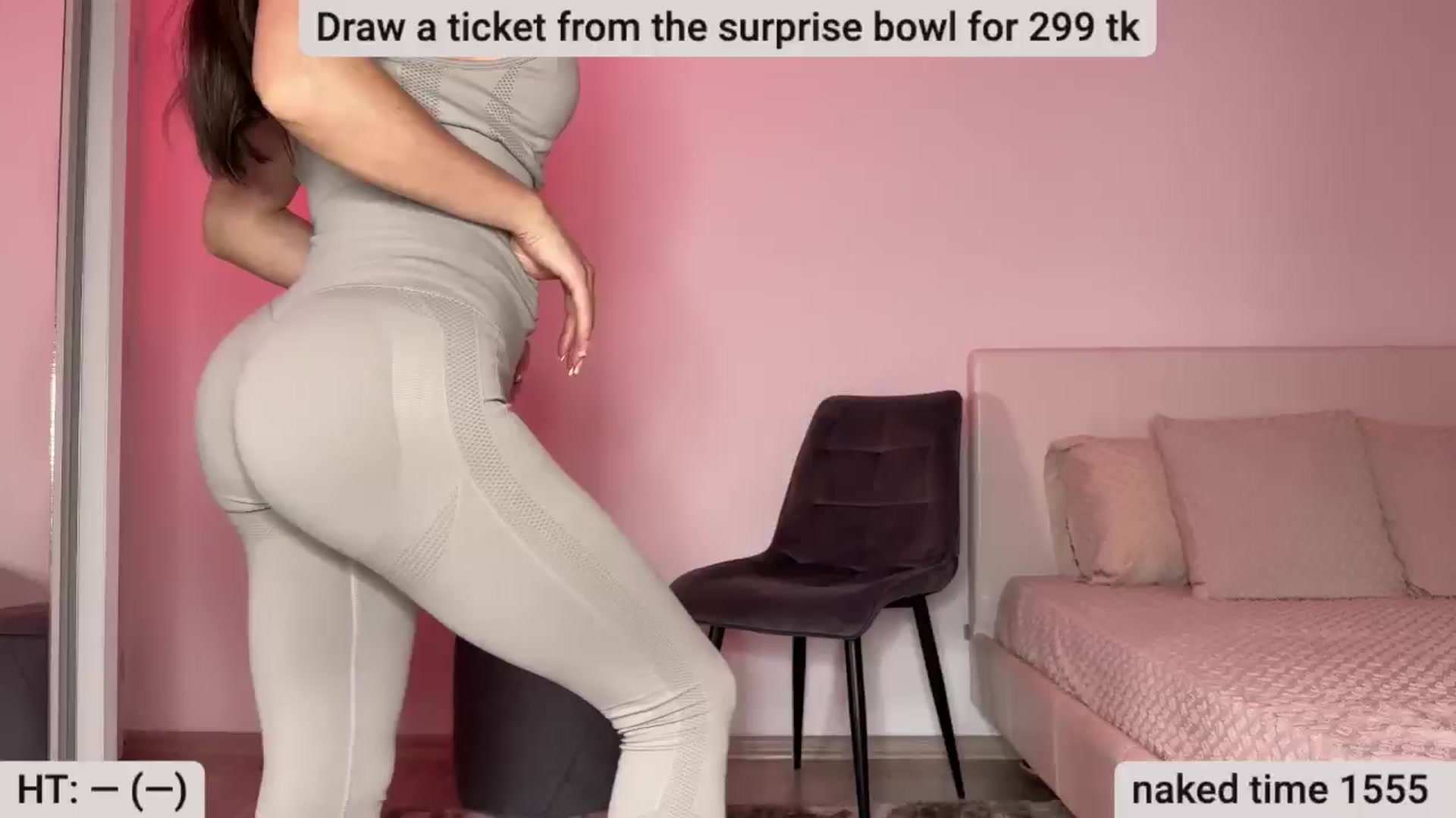 Gallery image thumbnail from BustyMiaaa's myfreecams stream on, 05/30/2024, 21:30 image 13 of 20