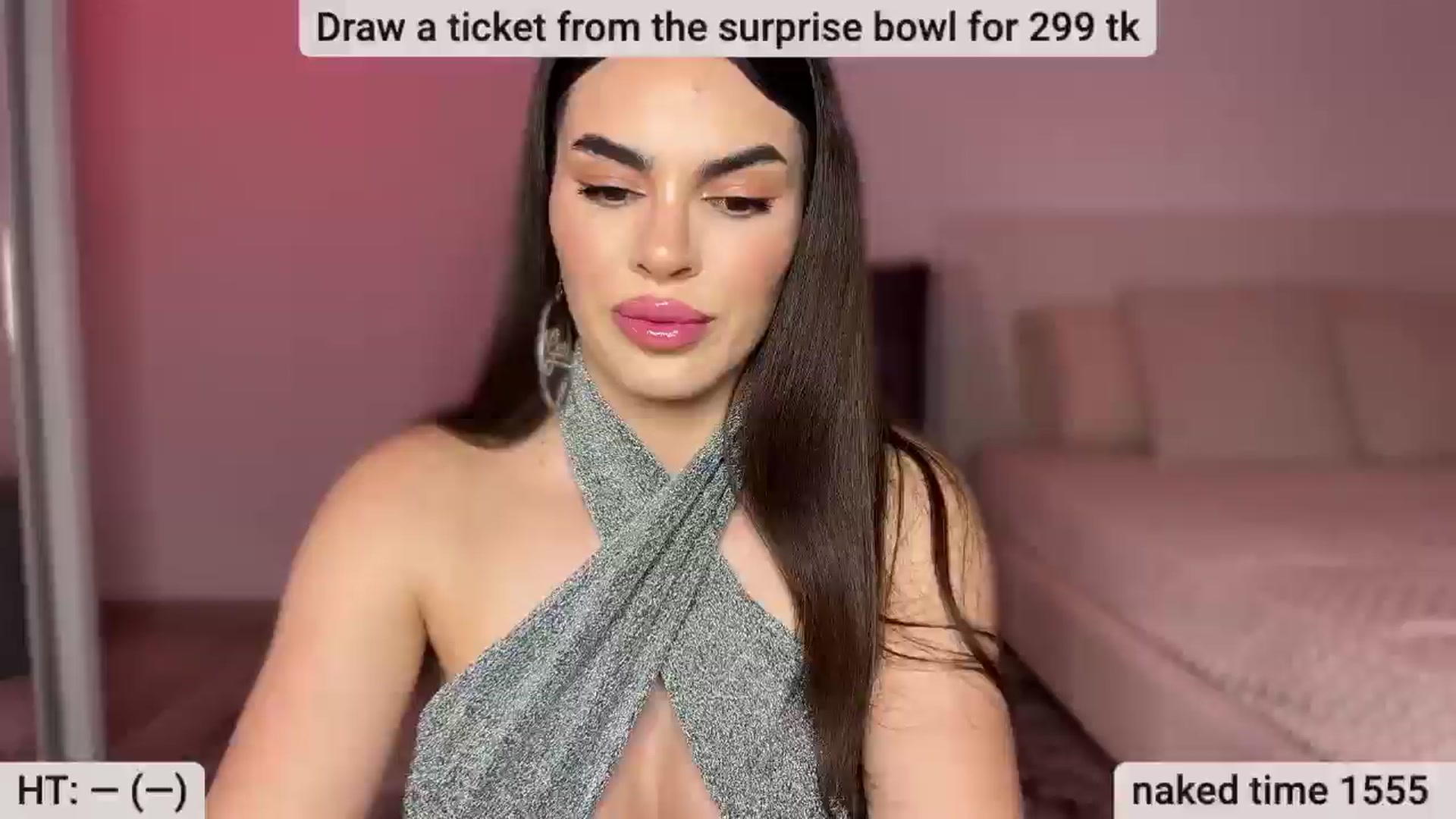 Gallery image thumbnail from BustyMiaaa's myfreecams stream on, 05/31/2024, 20:20 image 1 of 20