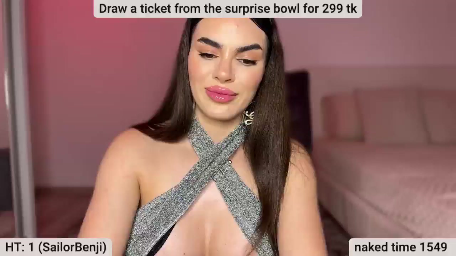 Gallery image thumbnail from BustyMiaaa's myfreecams stream on, 05/31/2024, 20:20 image 18 of 20