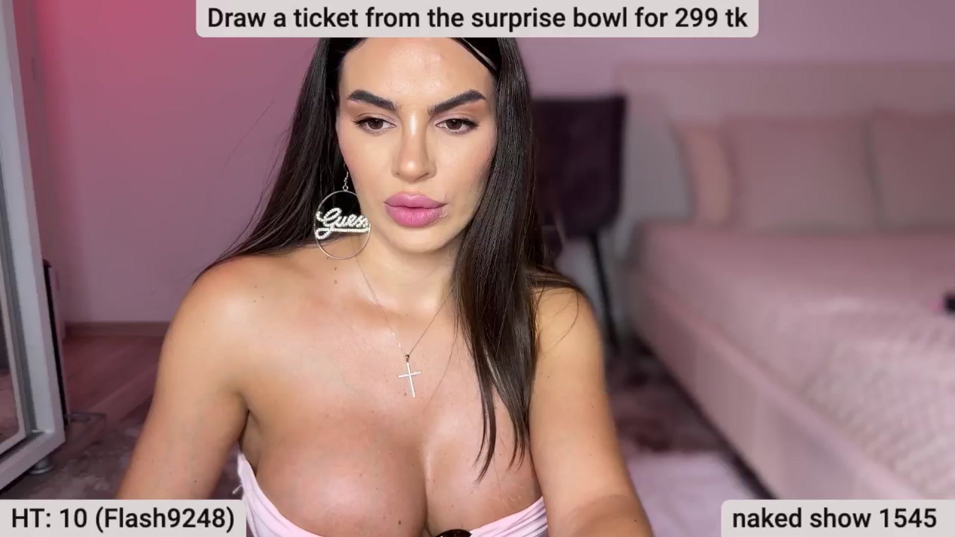 Gallery image thumbnail from BustyMiaaa's myfreecams stream on, 07/15/2024, 21:17 image 12 of 20