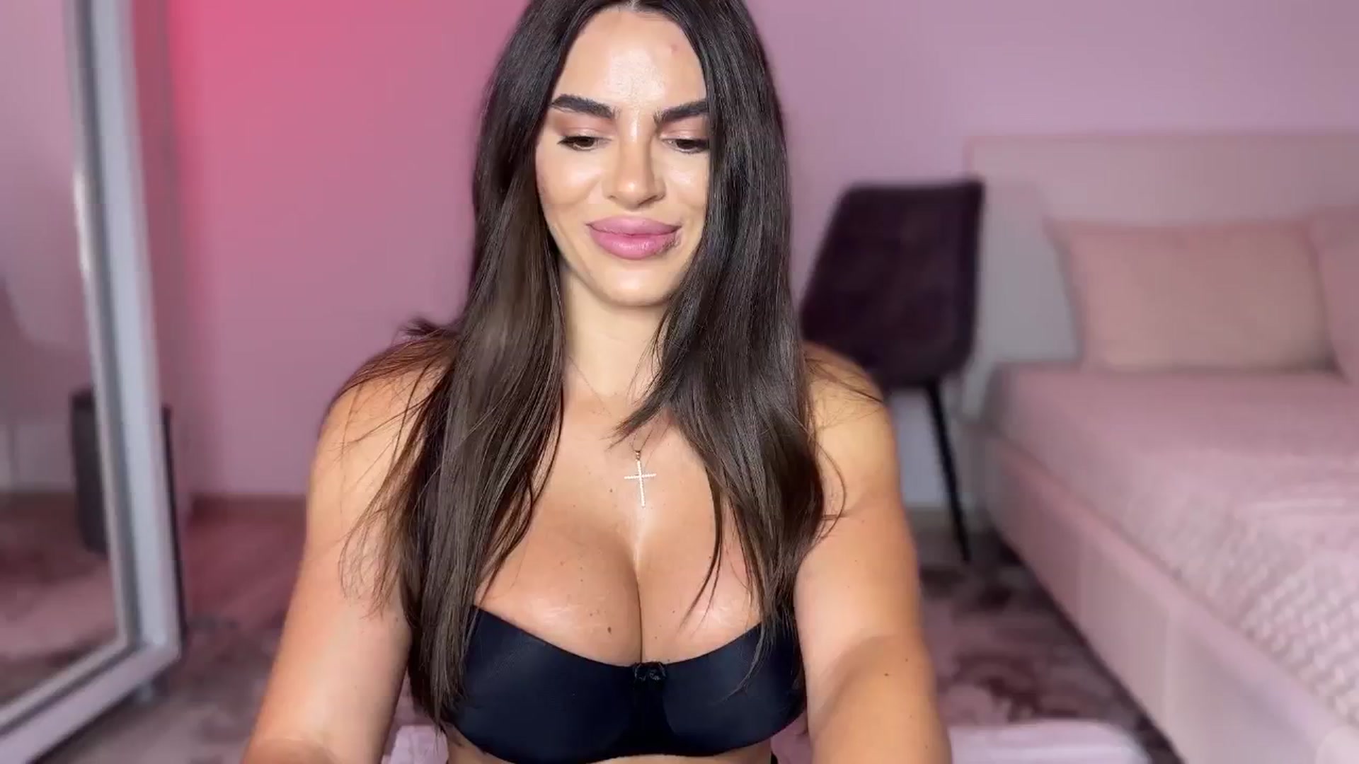 Gallery image thumbnail from BustyMiaaa's myfreecams stream on, 07/17/2024, 20:22 image 18 of 20