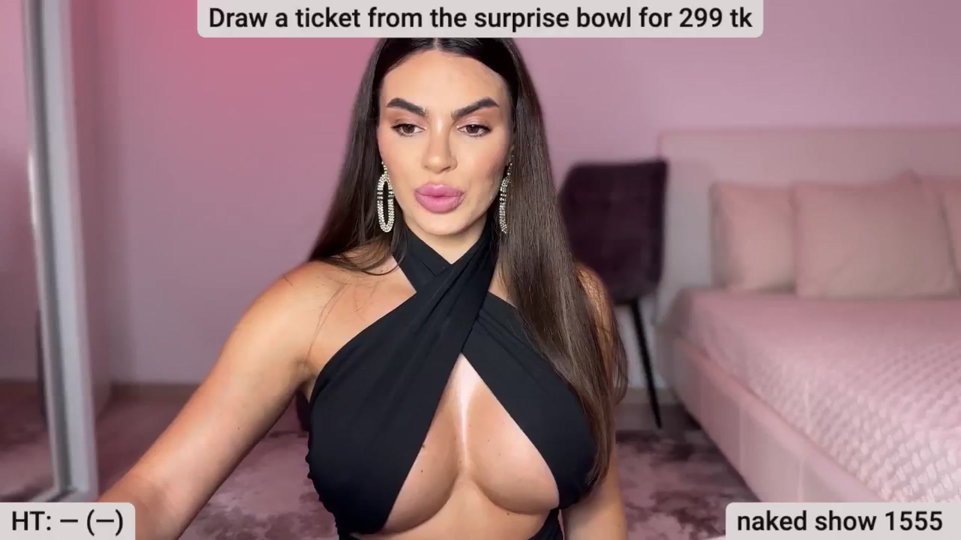 Gallery image thumbnail from BustyMiaaa's myfreecams stream on, 07/21/2024, 19:50 image 7 of 20