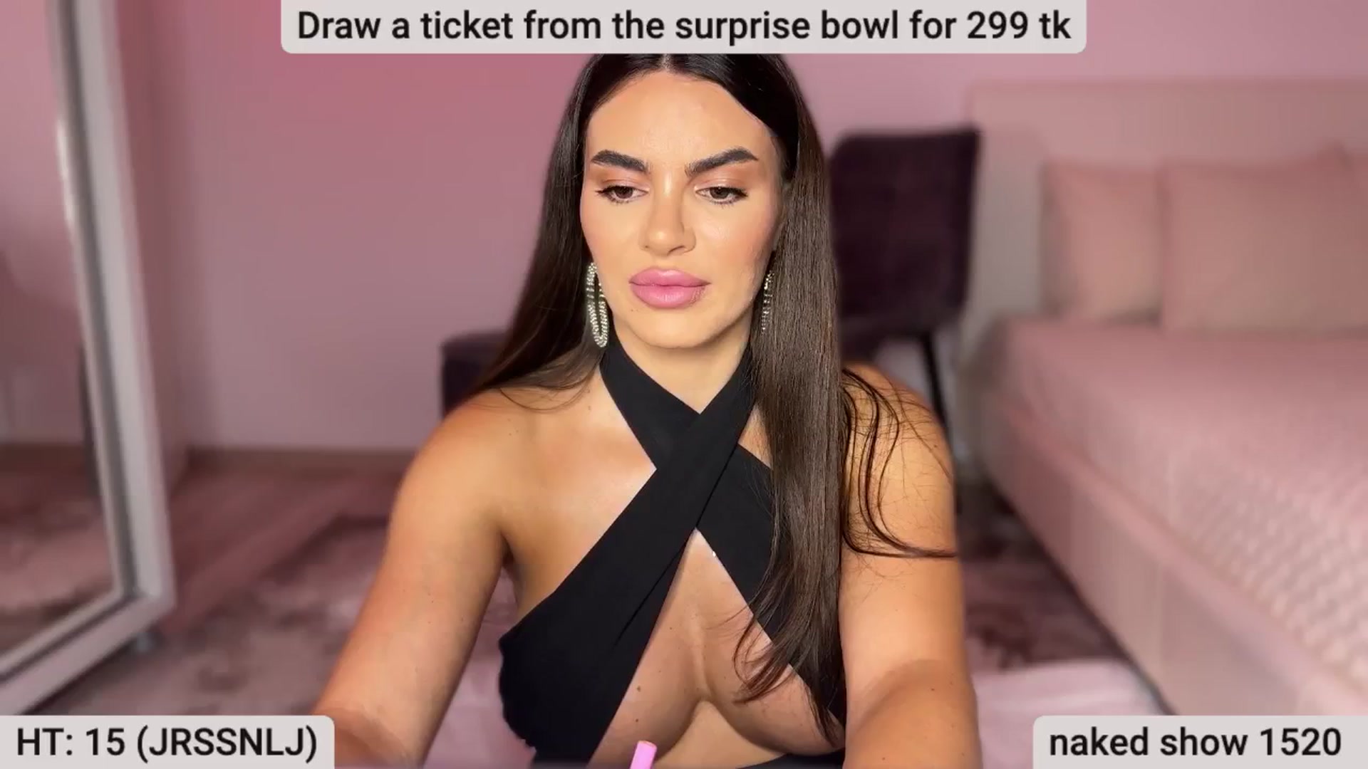 Gallery image thumbnail from BustyMiaaa's myfreecams stream on, 07/21/2024, 21:06 image 10 of 20