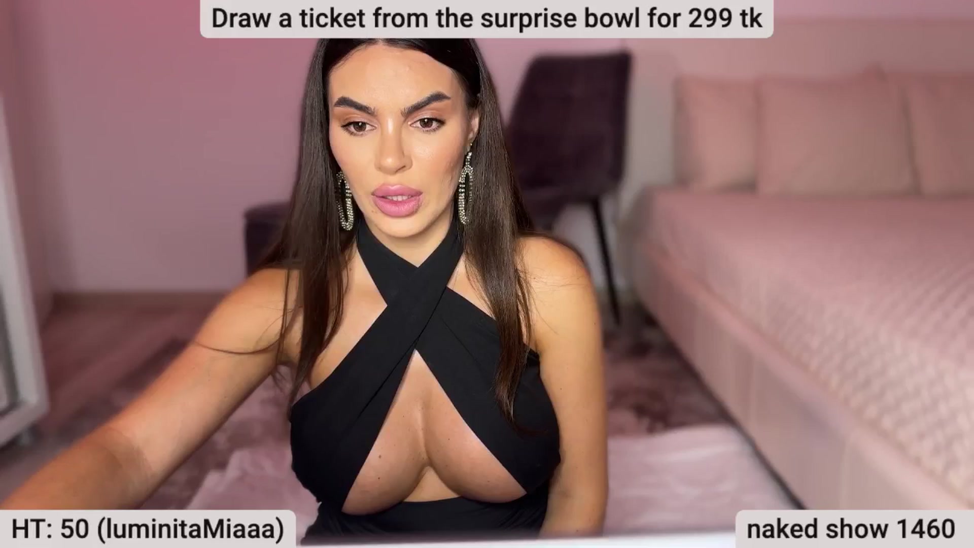 Gallery image thumbnail from BustyMiaaa's myfreecams stream on, 07/21/2024, 21:06 image 18 of 20