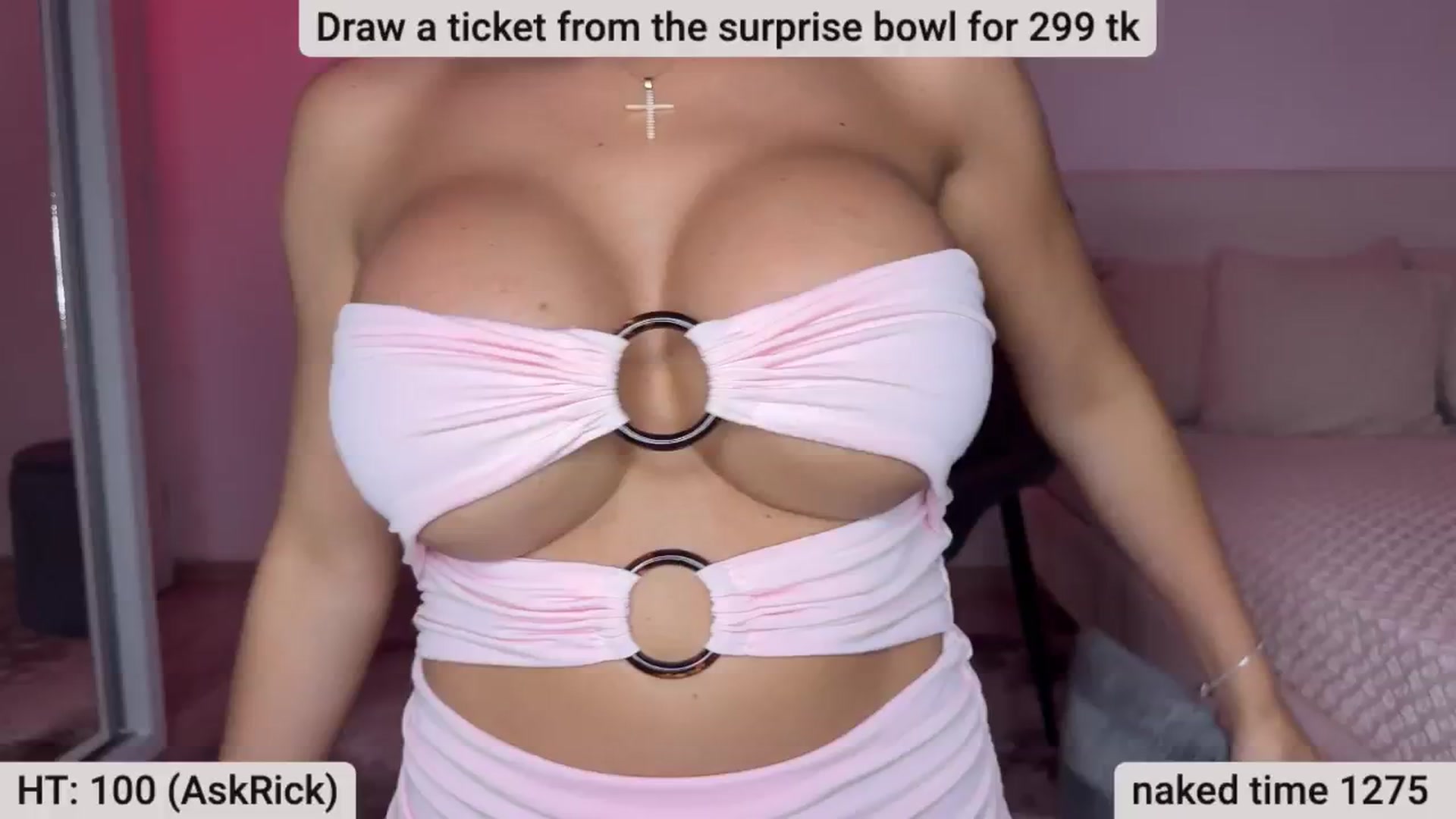 Gallery image thumbnail from BustyMiaaa's myfreecams stream on, 07/28/2024, 21:20 image 11 of 20