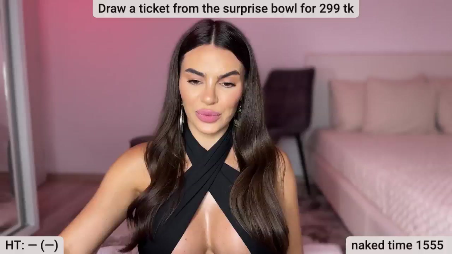 Gallery image thumbnail from BustyMiaaa's myfreecams stream on, 08/06/2024, 20:44 image 18 of 20