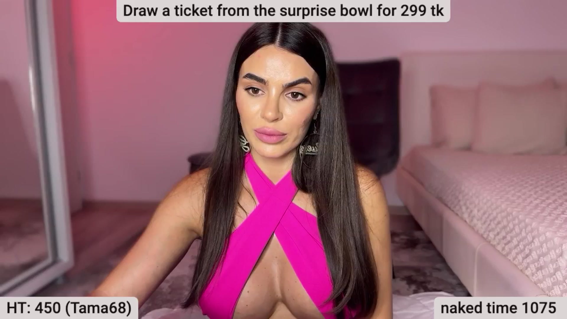 Gallery image thumbnail from BustyMiaaa's myfreecams stream on, 08/15/2024, 21:34 image 17 of 20