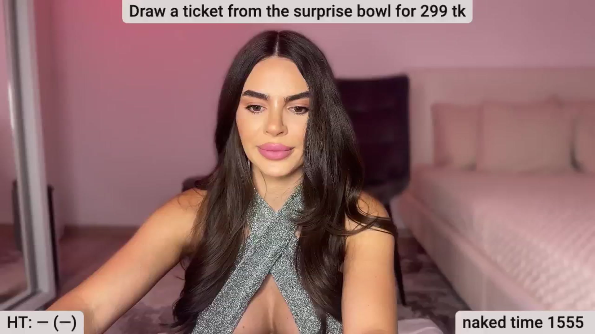 Gallery image thumbnail from BustyMiaaa's myfreecams stream on, 08/18/2024, 20:22 image 17 of 20