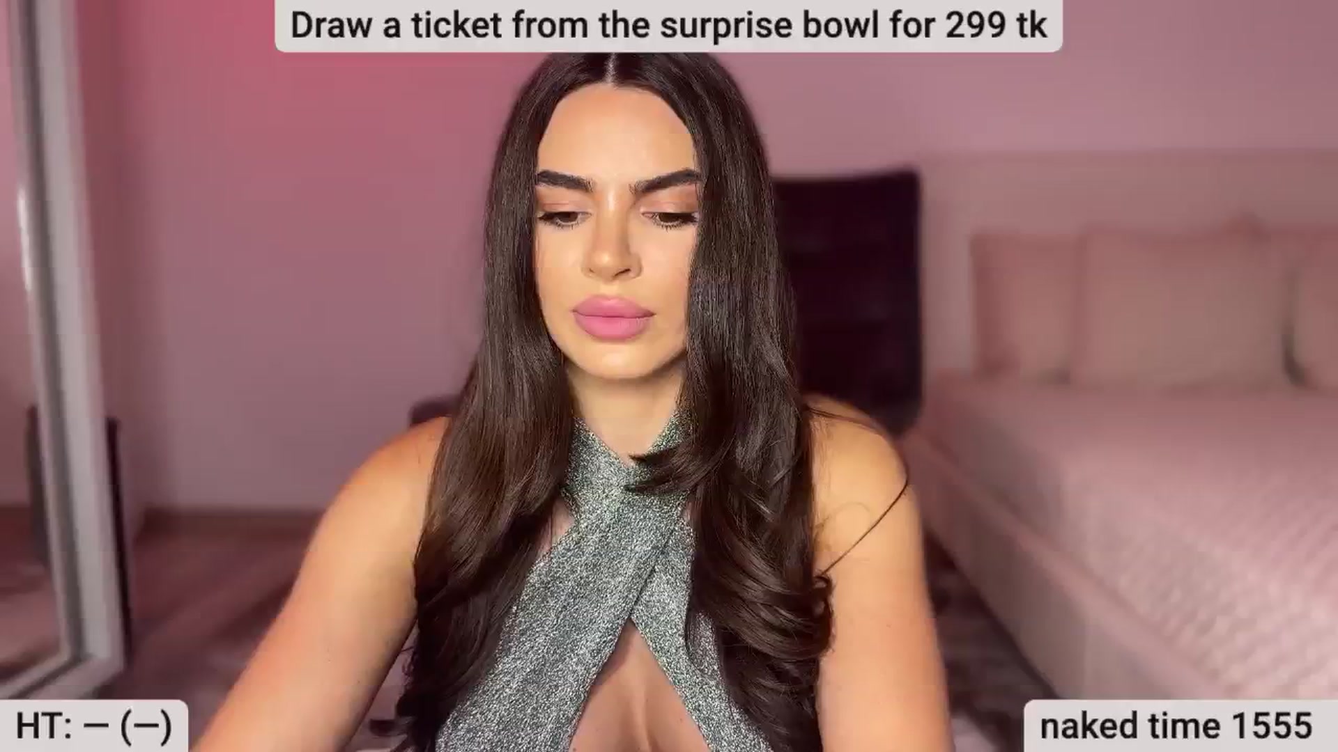 Gallery image thumbnail from BustyMiaaa's myfreecams stream on, 08/18/2024, 20:22 image 12 of 20