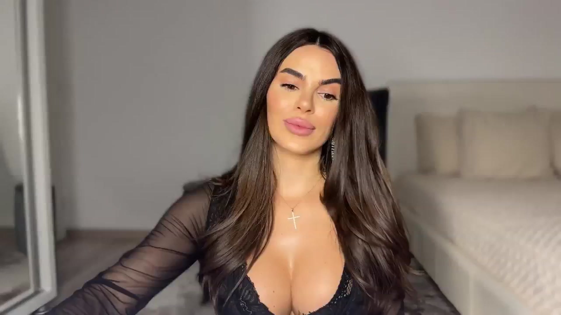 Gallery image thumbnail from BustyMiaaa's myfreecams stream on, 09/01/2024, 21:44 image 1 of 20
