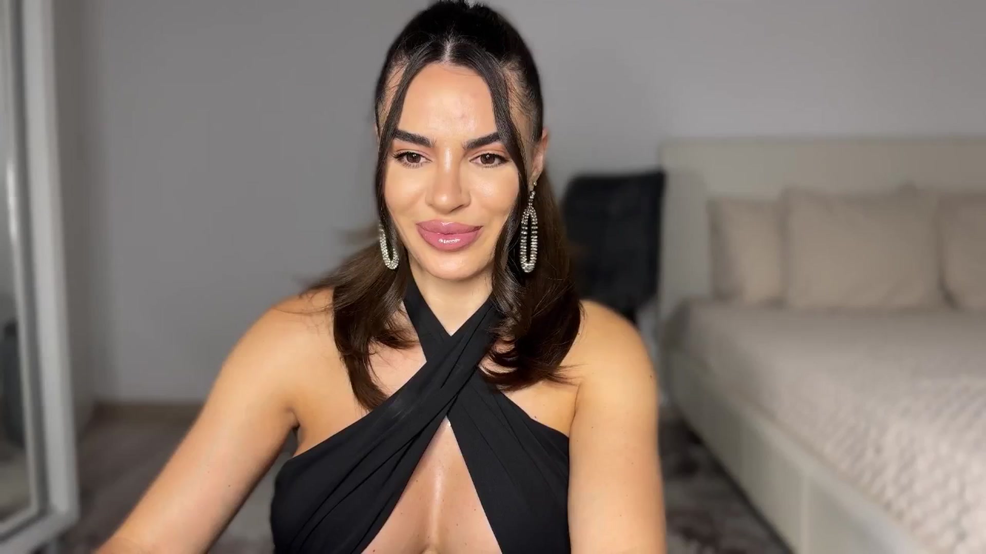 Gallery image thumbnail from BustyMiaaa's myfreecams stream on, 09/03/2024, 19:48 image 20 of 20