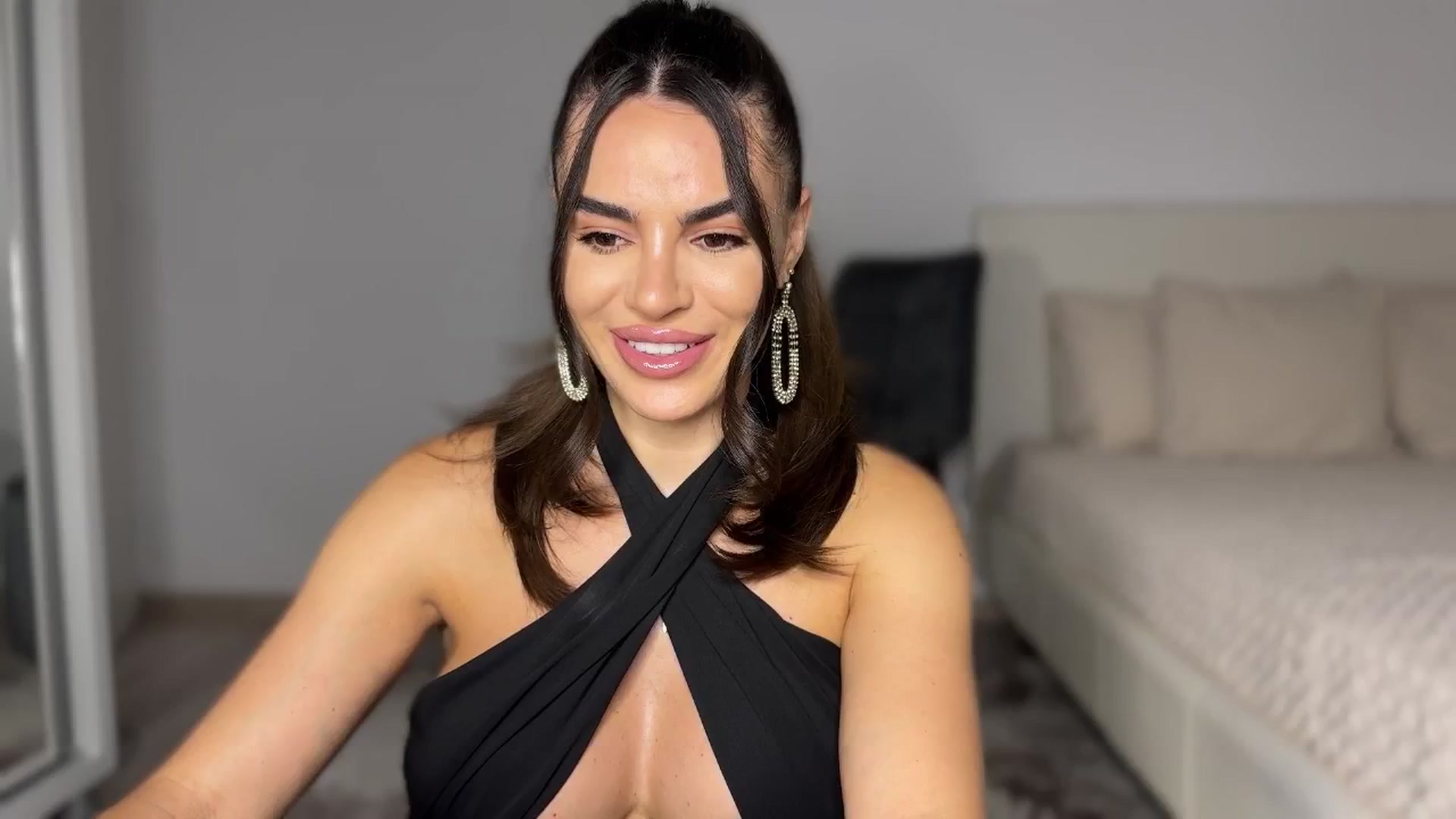 Gallery image thumbnail from BustyMiaaa's myfreecams stream on, 09/03/2024, 19:48 image 19 of 20