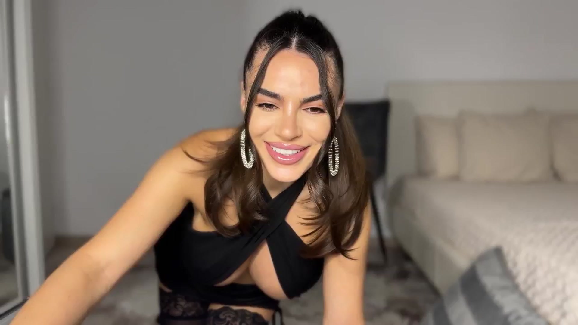 Gallery image thumbnail from BustyMiaaa's myfreecams stream on, 09/03/2024, 19:48 image 11 of 20