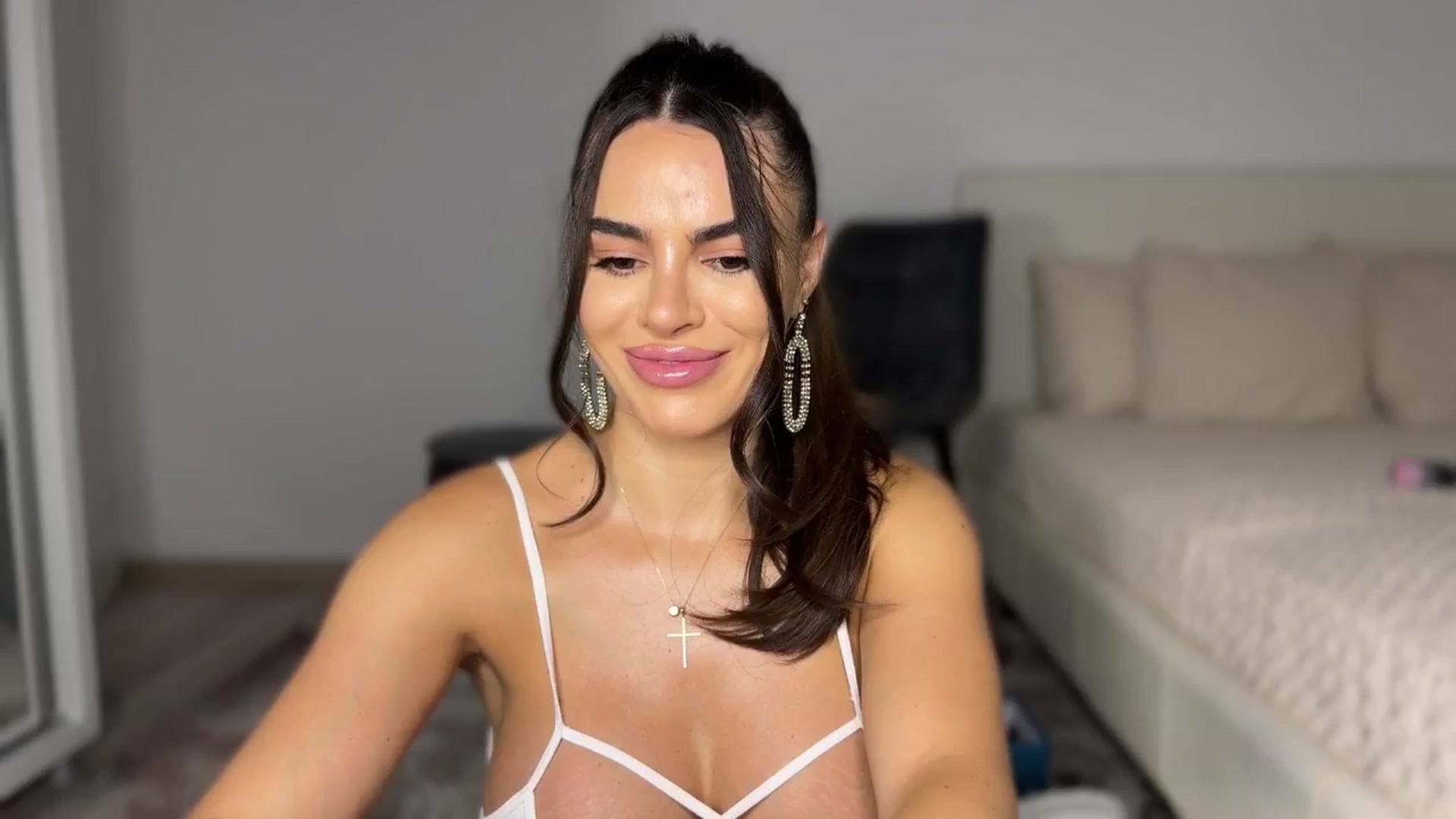 Gallery image thumbnail from BustyMiaaa's myfreecams stream on, 09/03/2024, 21:28 image 3 of 20