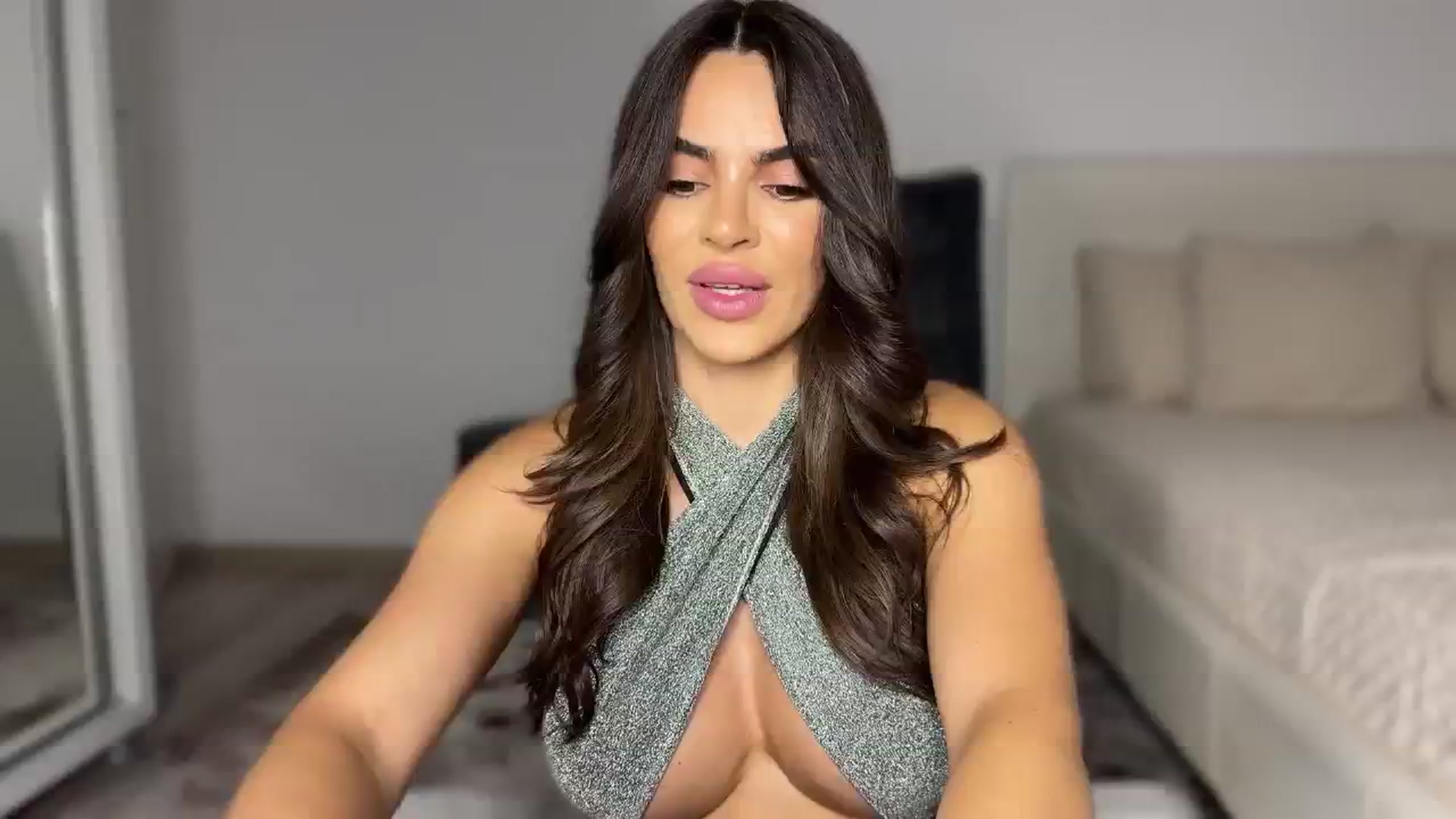 Gallery image thumbnail from BustyMiaaa's myfreecams stream on, 09/04/2024, 20:58 image 15 of 20
