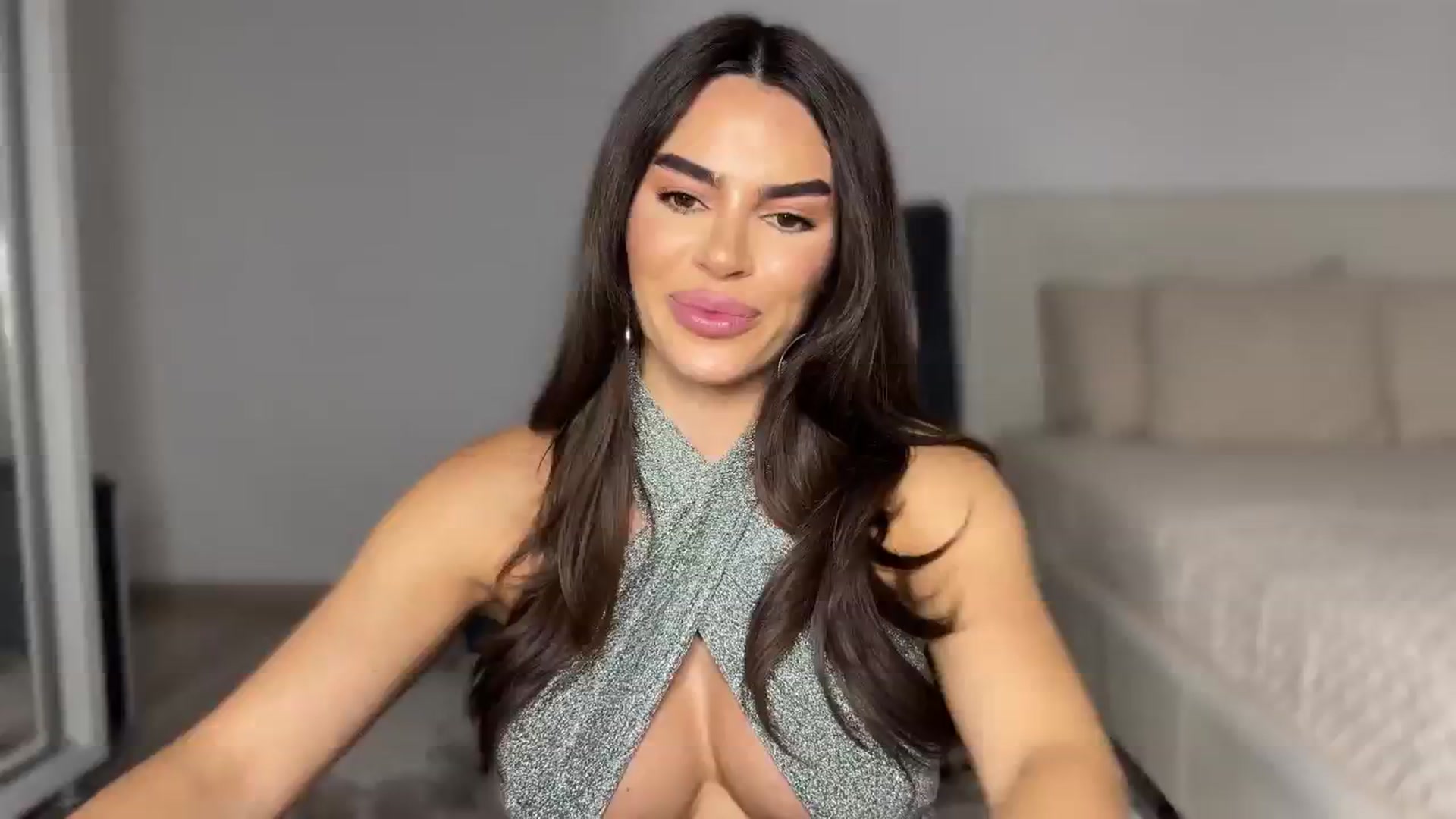 Gallery image thumbnail from BustyMiaaa's myfreecams stream on, 09/18/2024, 21:09 image 4 of 20
