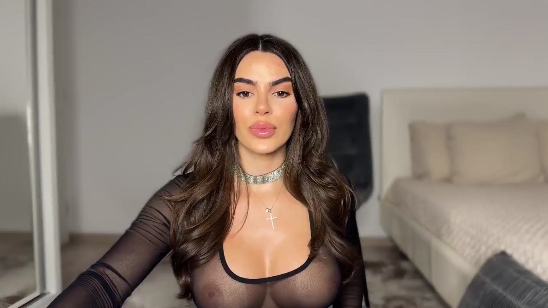 Gallery image thumbnail from BustyMiaaa's myfreecams stream on, 09/28/2024, 20:42 image 5 of 20