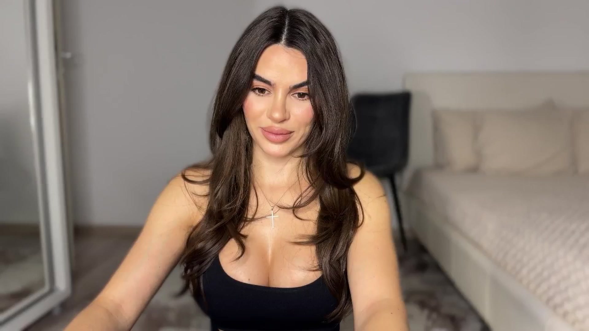 Gallery image thumbnail from BustyMiaaa's myfreecams stream on, 11/04/2024, 20:50 image 4 of 20