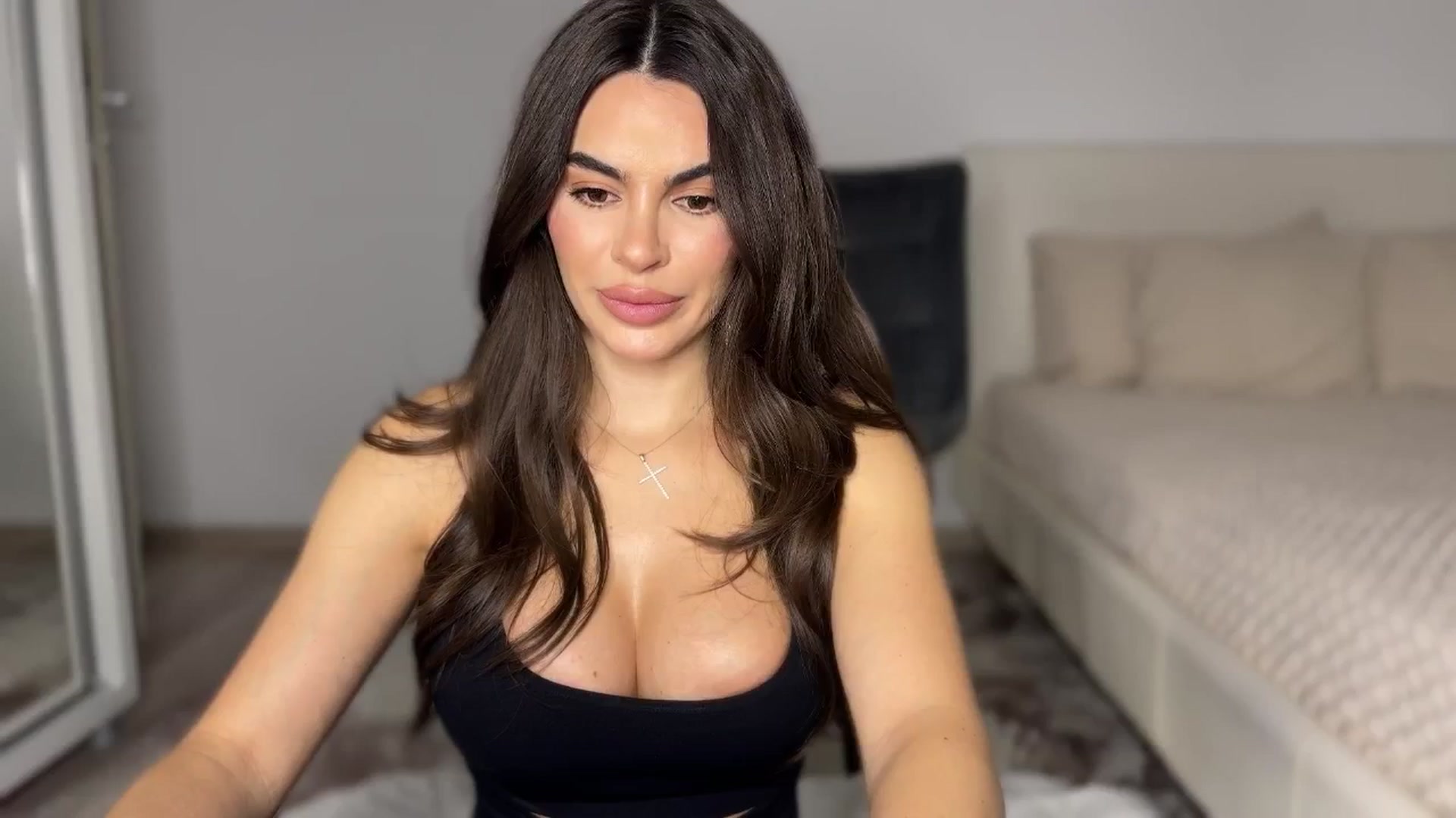 Gallery image thumbnail from BustyMiaaa's myfreecams stream on, 11/04/2024, 21:50 image 1 of 20