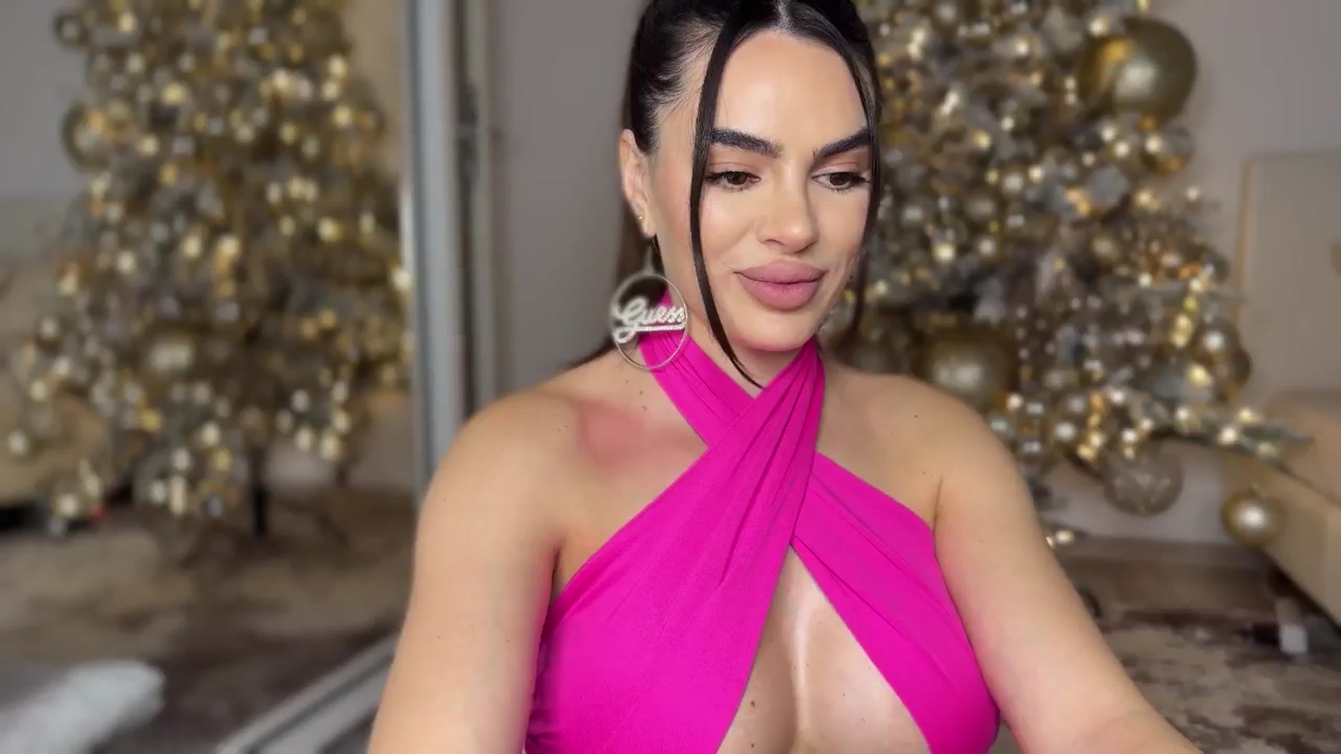 Gallery image thumbnail from BustyMiaaa's myfreecams stream on, 11/26/2024, 21:30 image 15 of 20
