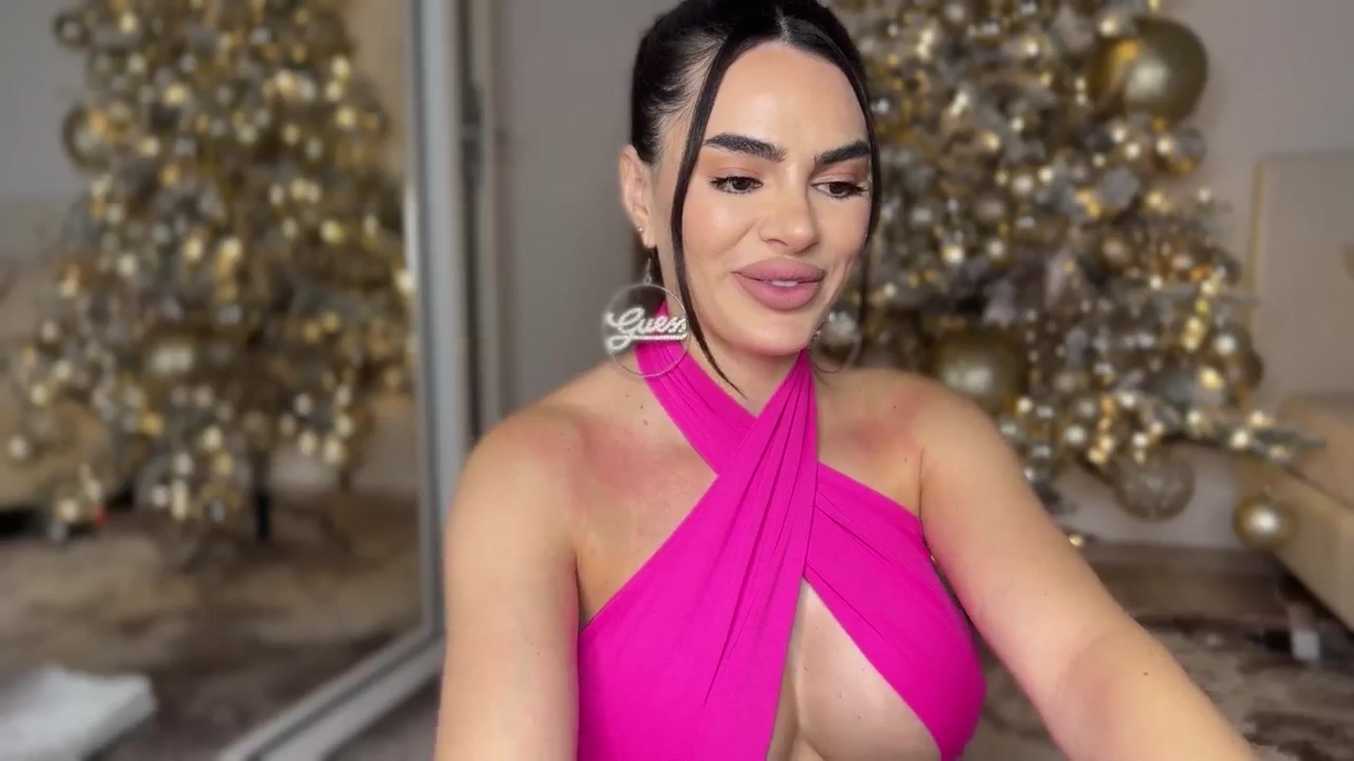 Gallery image thumbnail from BustyMiaaa's myfreecams stream on, 11/26/2024, 21:30 image 18 of 20