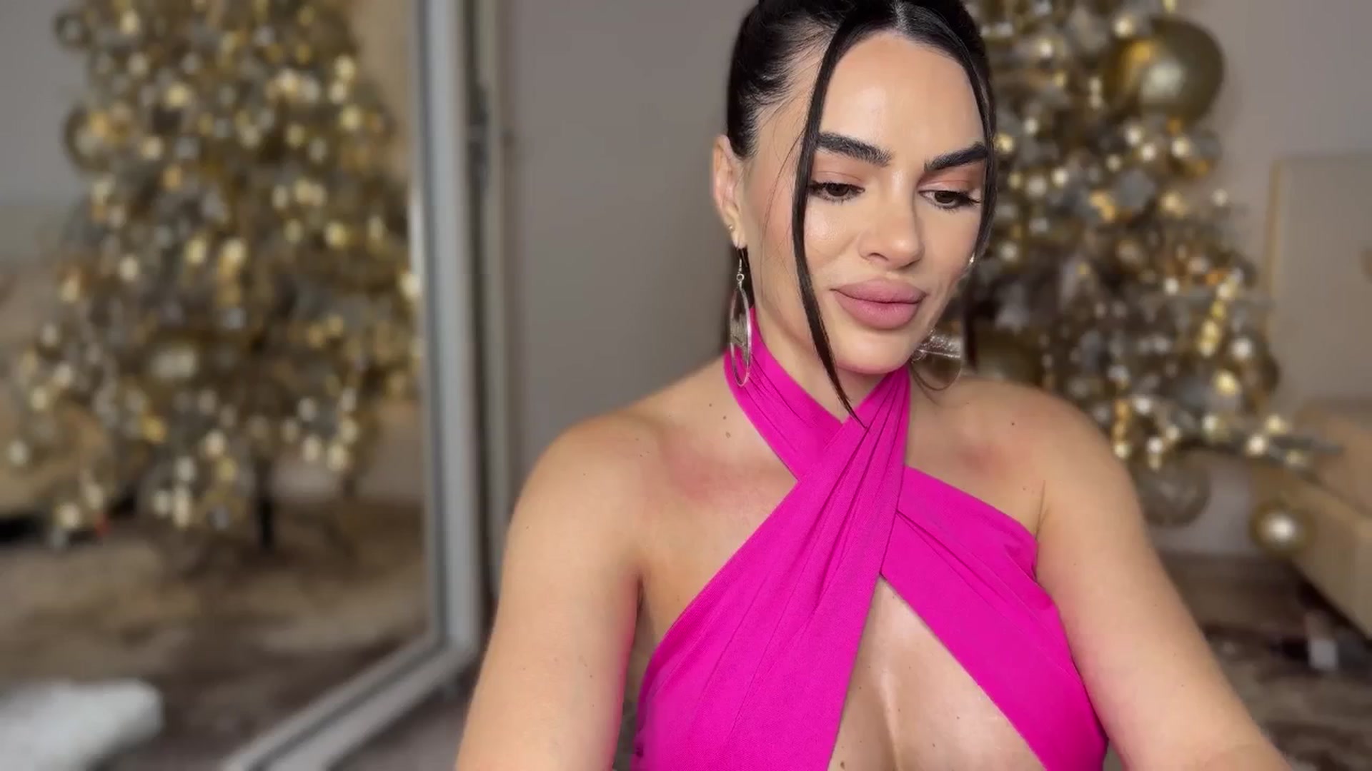 Gallery image thumbnail from BustyMiaaa's myfreecams stream on, 11/26/2024, 21:30 image 20 of 20
