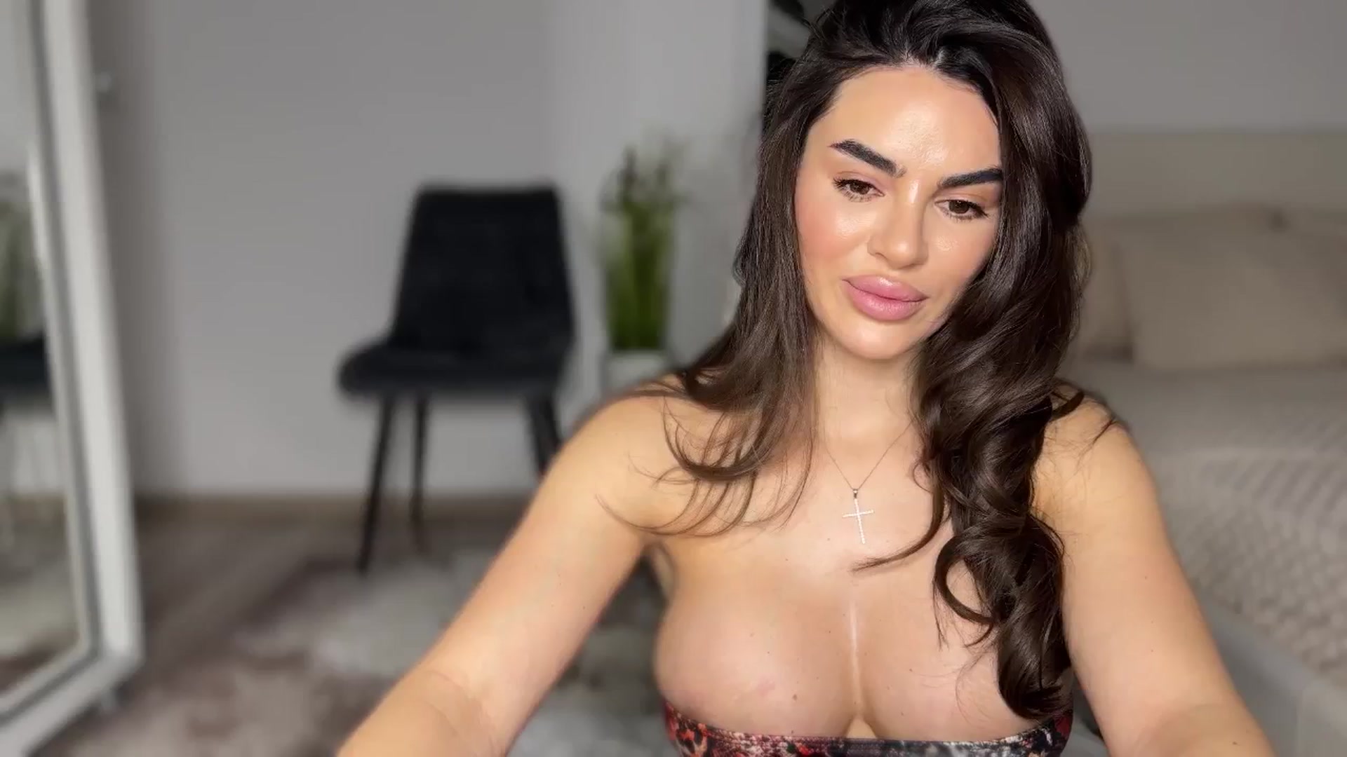 Gallery image thumbnail from BustyMiaaa's myfreecams stream on, 01/11/2025, 22:04 image 16 of 20