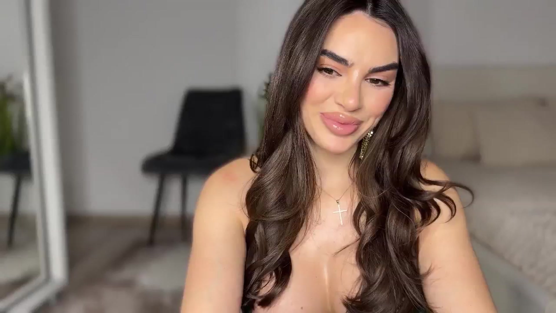 Gallery image thumbnail from BustyMiaaa's myfreecams stream on, 01/17/2025, 21:04 image 13 of 20