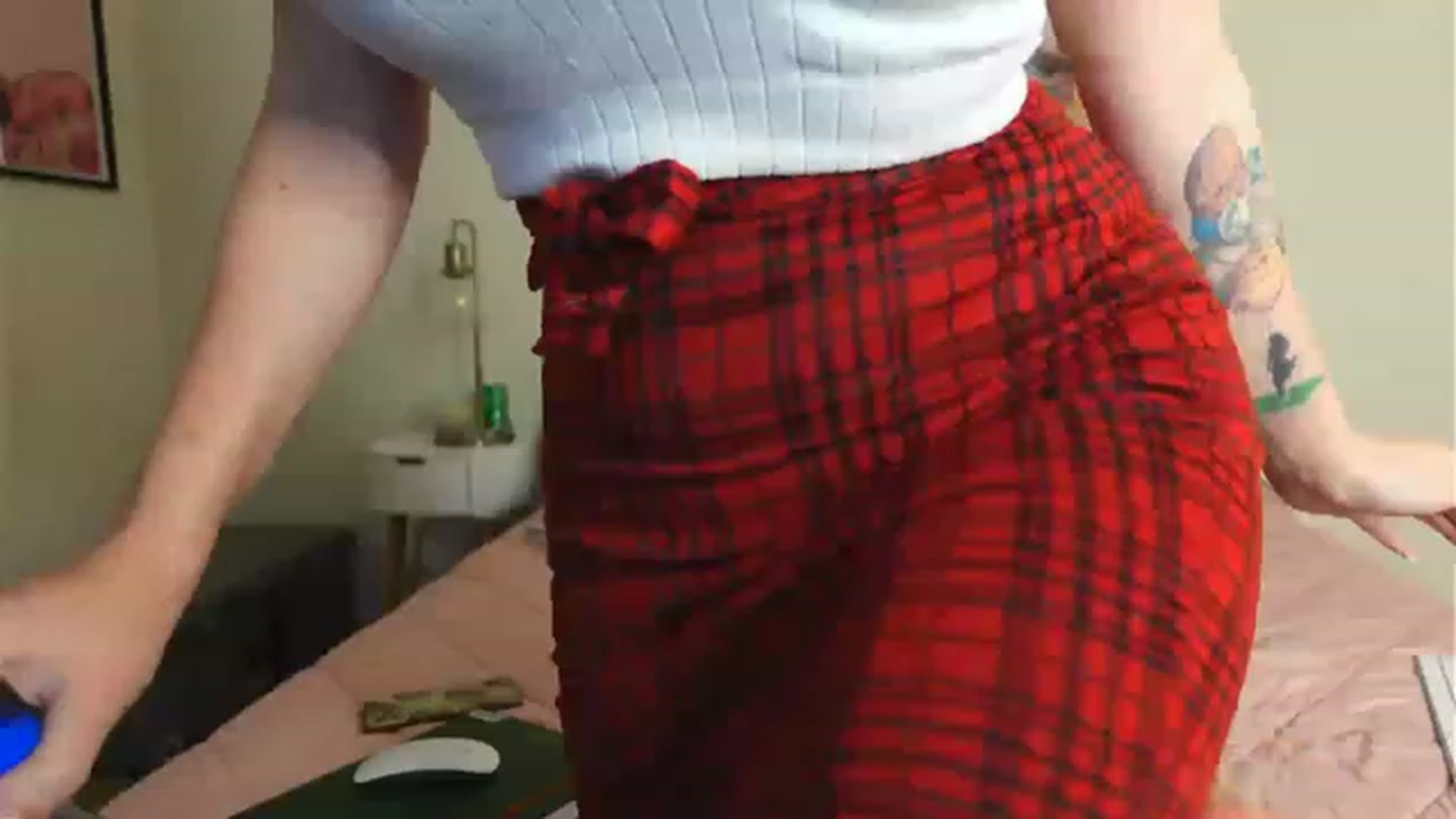 Gallery image thumbnail from BustyRedHeadx's myfreecams stream on, 12/03/2022, 06:33 image 7 of 20
