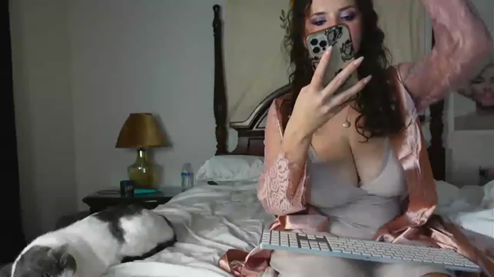 Gallery image thumbnail from BustyRedHeadx's myfreecams stream on, 01/16/2023, 07:02 image 14 of 20