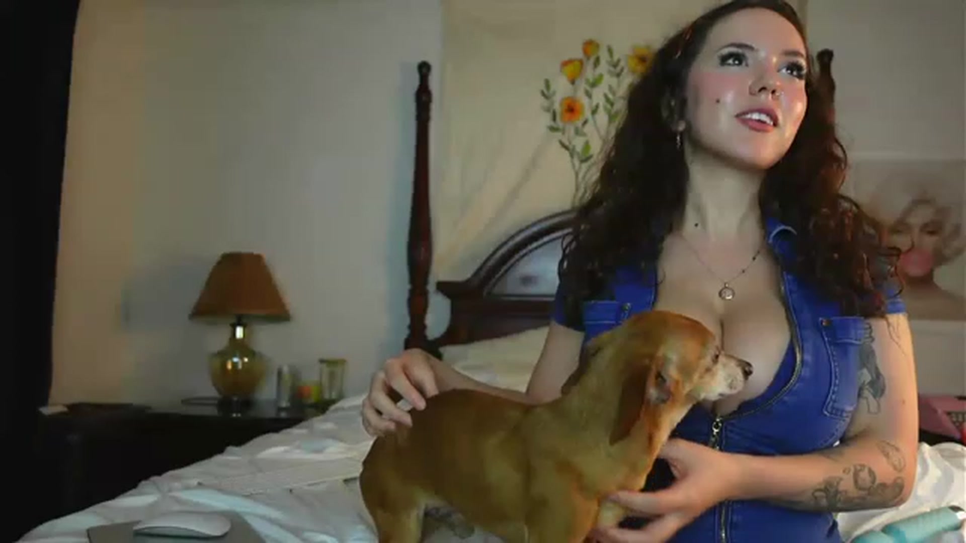 Gallery image thumbnail from BustyRedHeadx's myfreecams stream on, 02/12/2023, 07:41 image 19 of 20