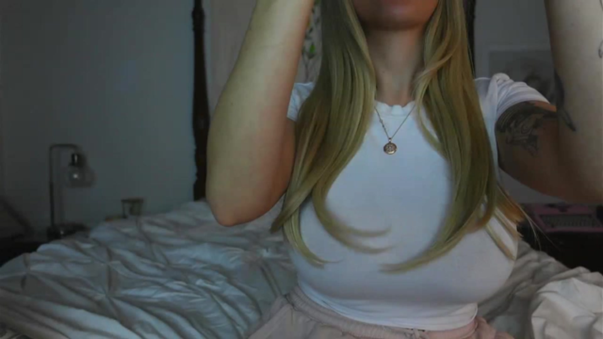Gallery image thumbnail from BustyRedHeadx's myfreecams stream on, 03/02/2023, 10:11 image 7 of 20