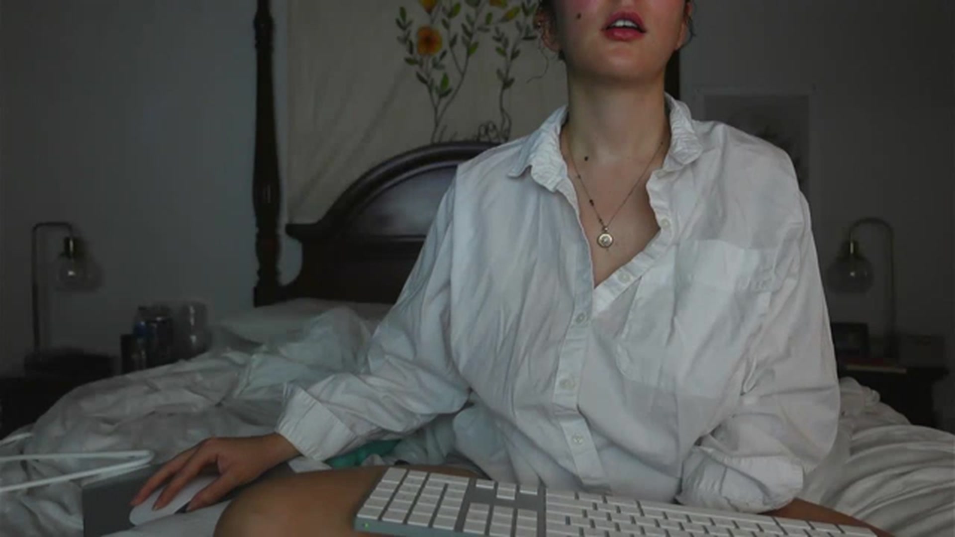 Gallery image thumbnail from BustyRedHeadx's myfreecams stream on, 03/14/2023, 07:11 image 14 of 20