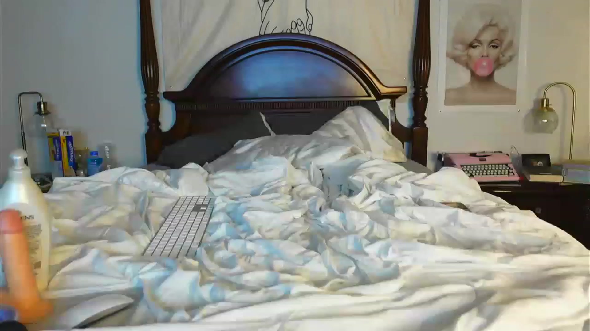Gallery image thumbnail from BustyRedHeadx's myfreecams stream on, 03/23/2023, 03:08 image 15 of 20
