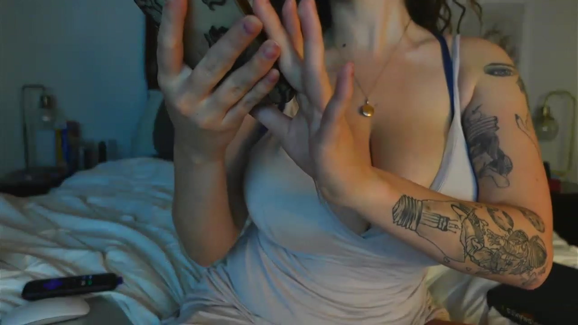 Gallery image thumbnail from BustyRedHeadx's myfreecams stream on, 03/24/2023, 04:48 image 11 of 20