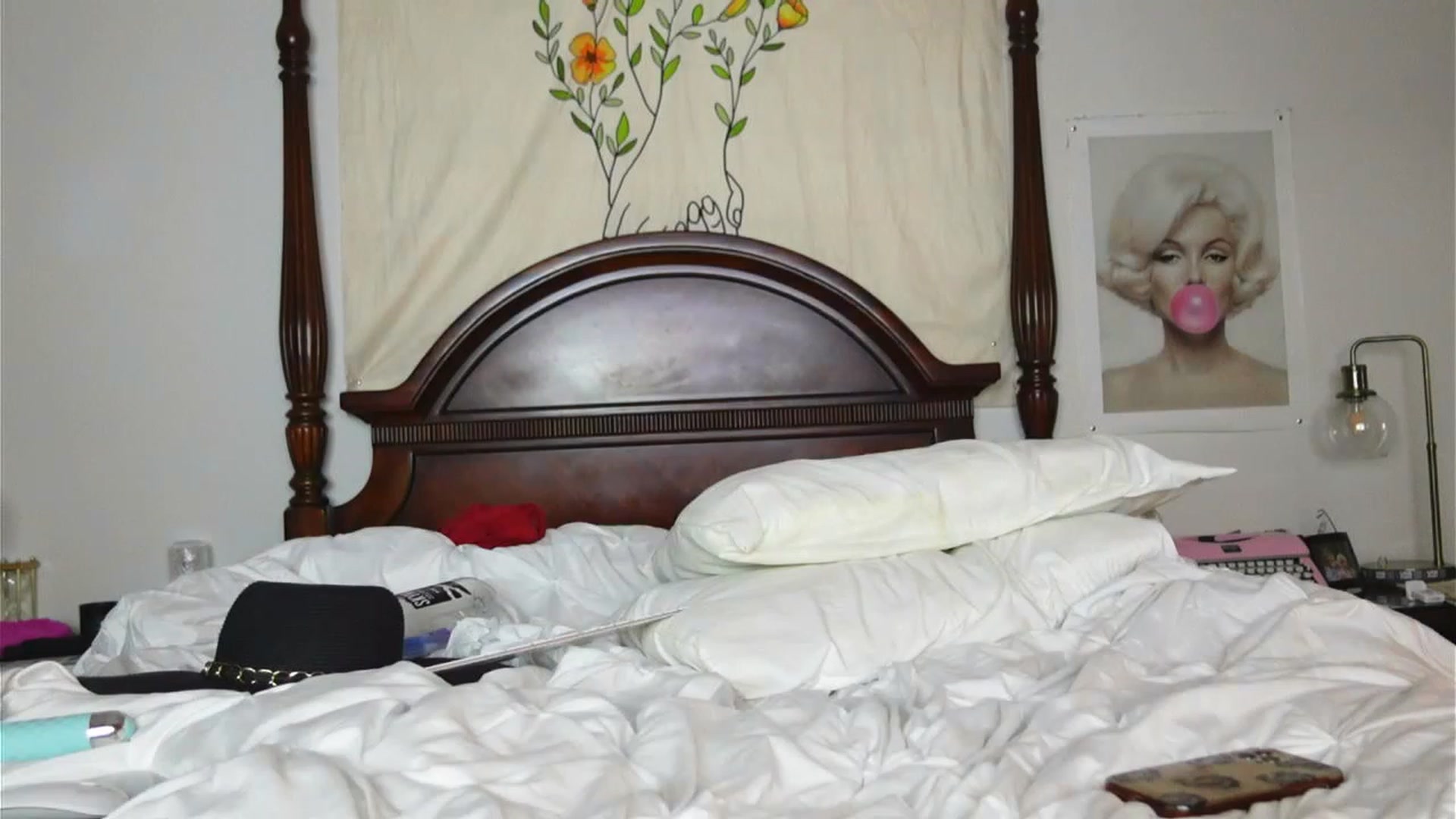 Gallery image thumbnail from BustyRedHeadx's myfreecams stream on, 04/21/2023, 08:33 image 16 of 20