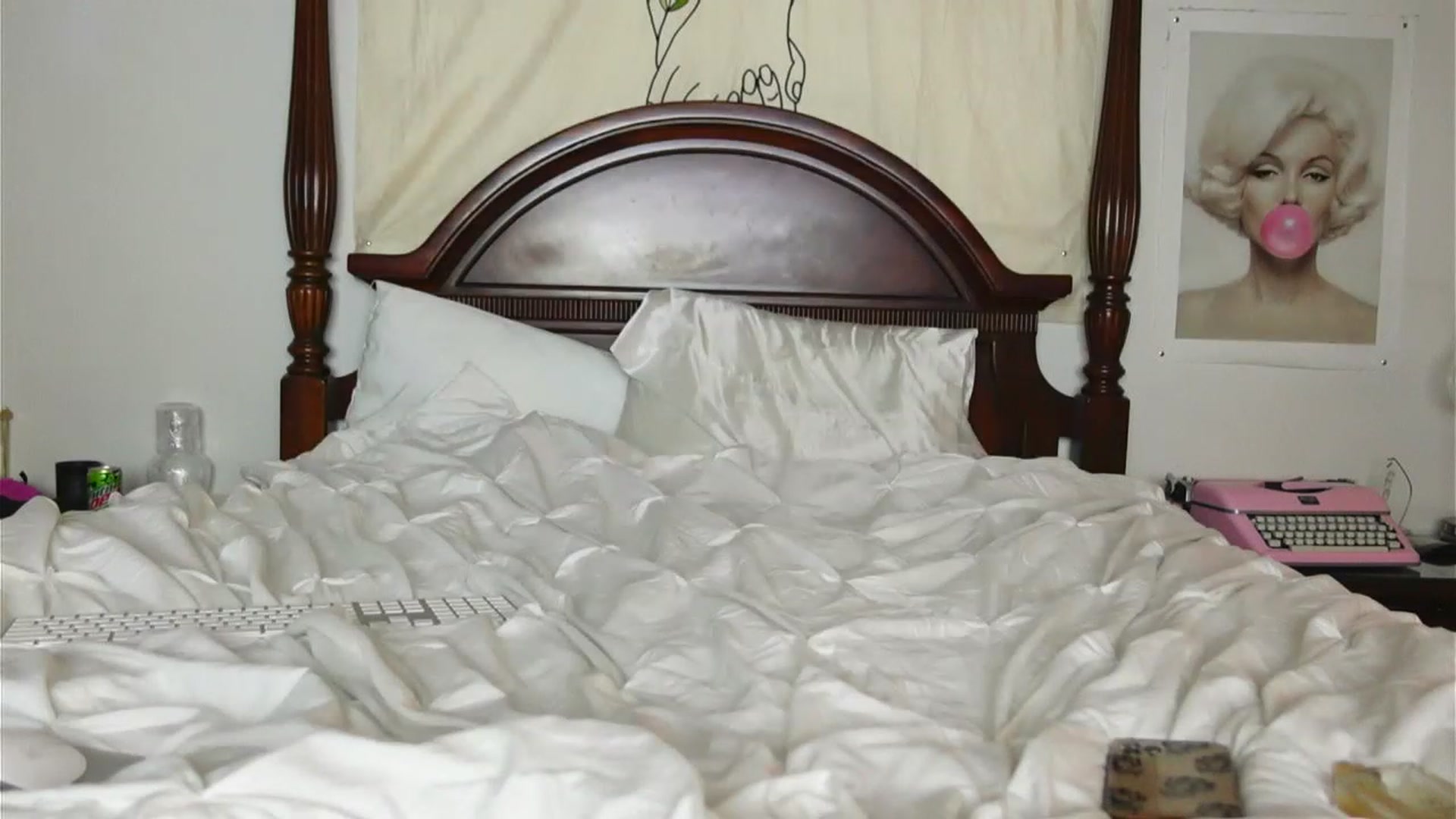 Gallery image thumbnail from BustyRedHeadx's myfreecams stream on, 05/04/2023, 06:47 image 8 of 20