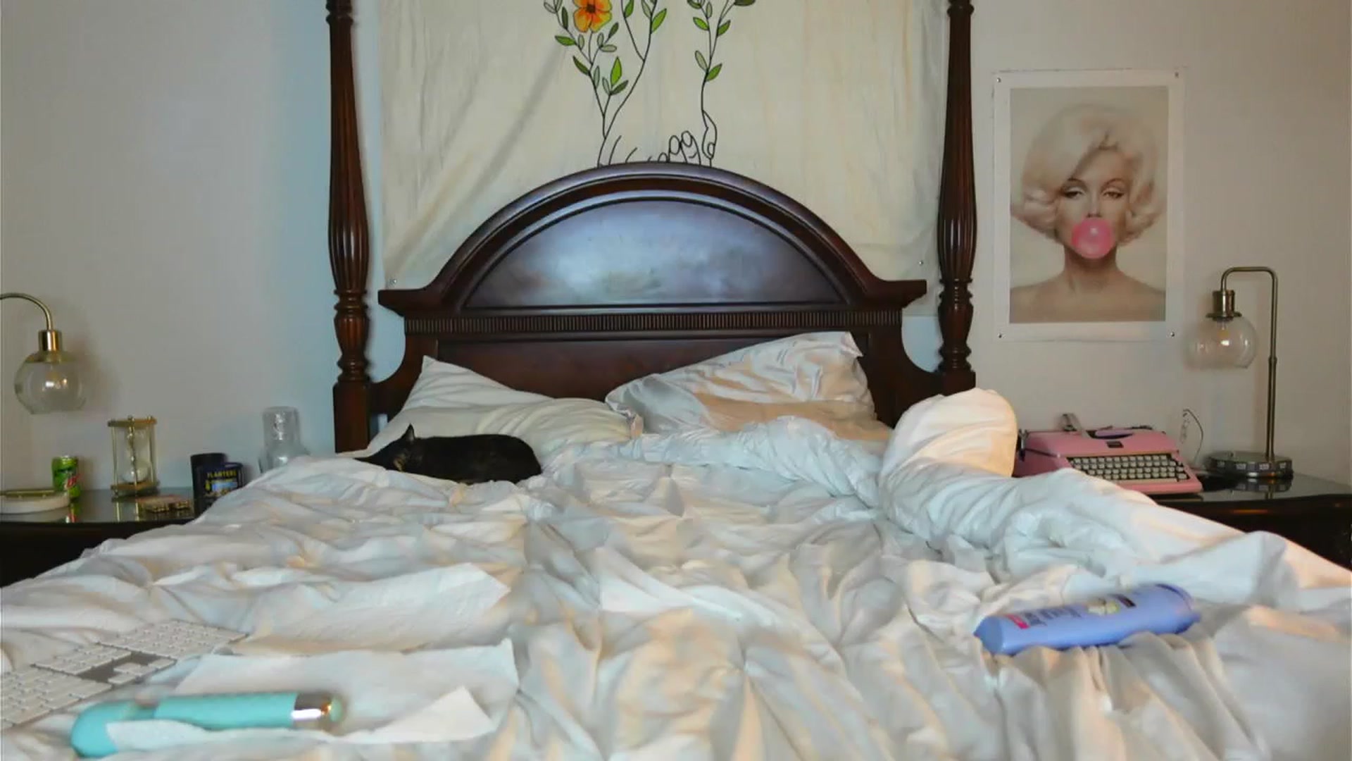 Gallery image thumbnail from BustyRedHeadx's myfreecams stream on, 05/20/2023, 08:28 image 5 of 20