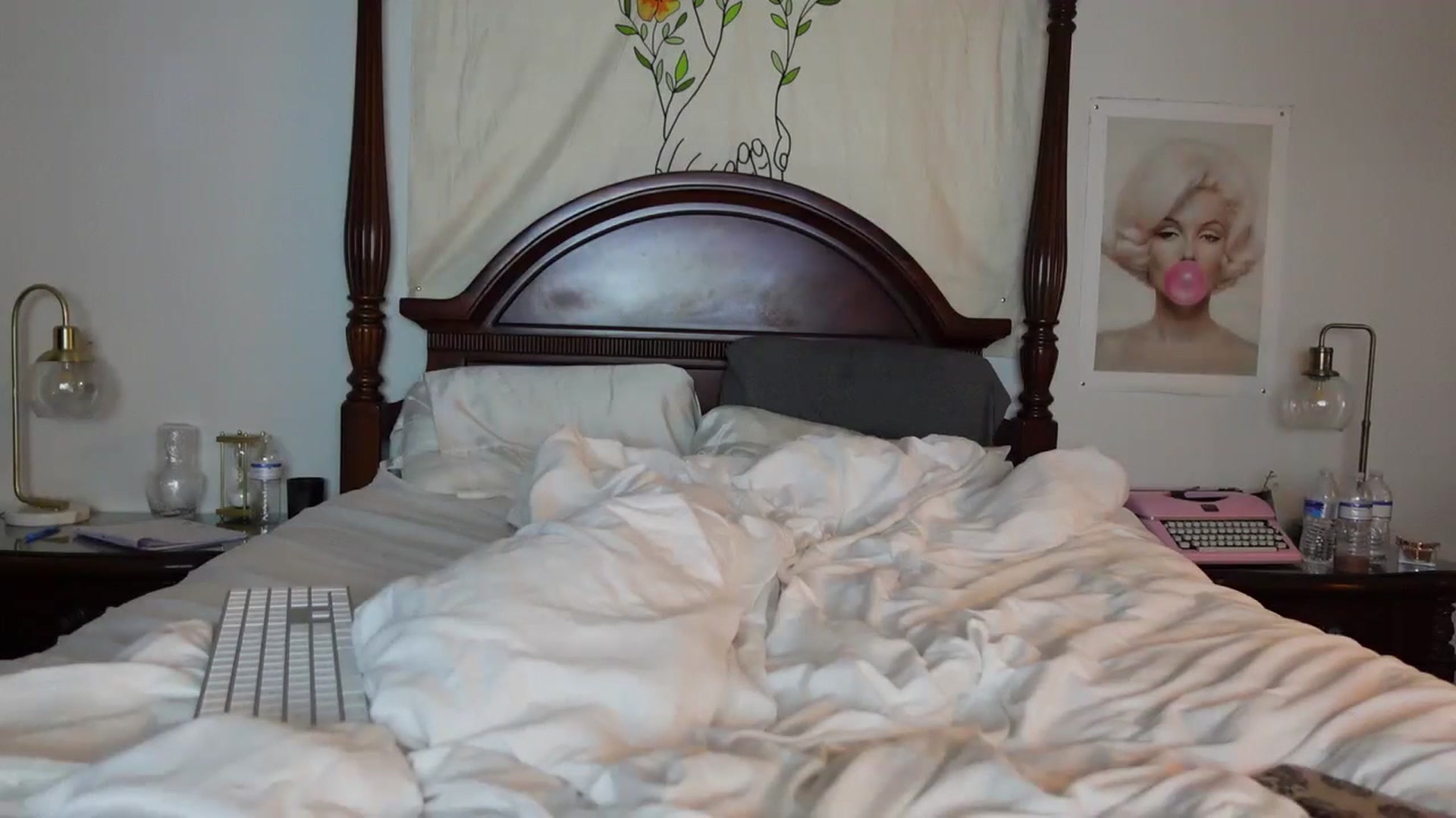 Gallery image thumbnail from BustyRedHeadx's myfreecams stream on, 07/20/2023, 06:51 image 12 of 20